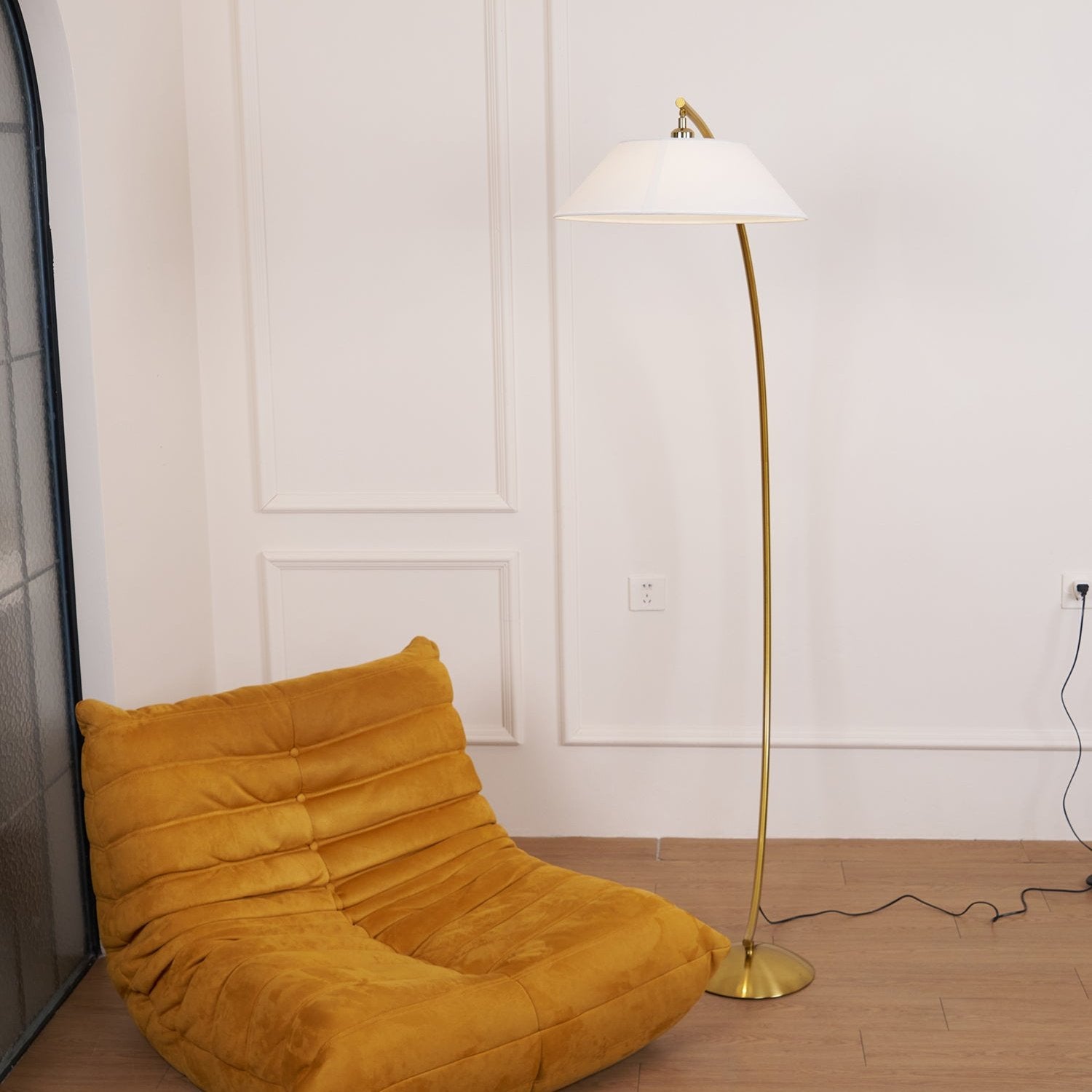 Modern Circo LED Floor Lamp with Adjustable Brightness - Perfect for Living Room, Bedroom, and Office Lighting