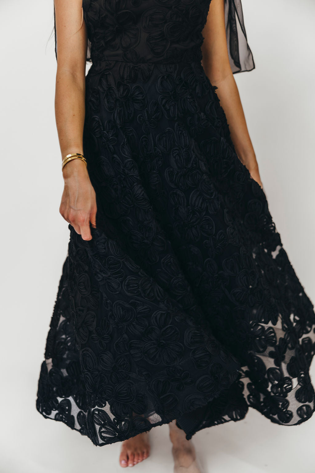 Zinnia Black 3D Textured Lace Midi Dress for Women - Elegant Party, Wedding Guest & Special Occasion Outfit