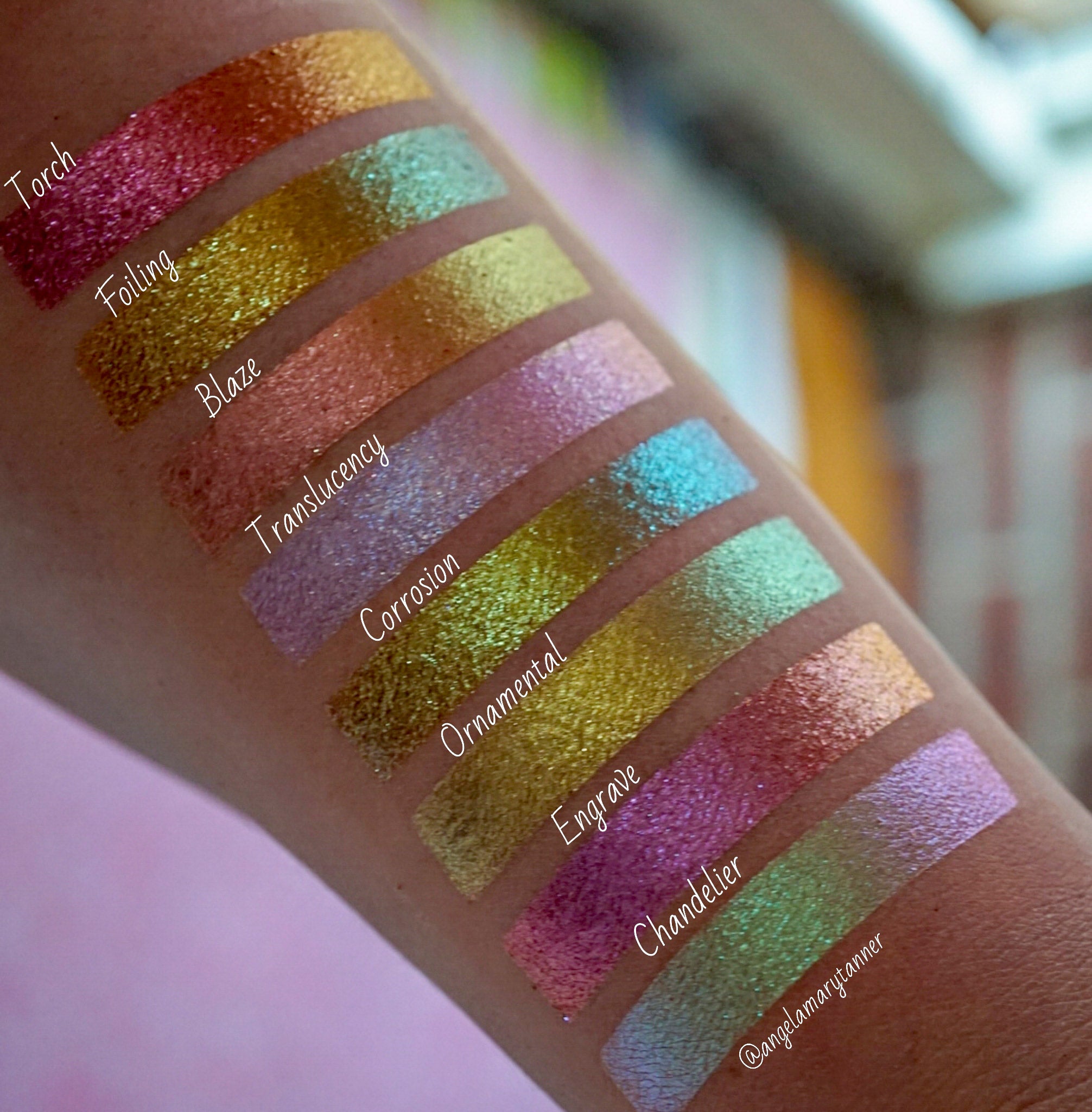 Multichrome Glitter Eyeshadow Palette - Long Lasting & Highly Pigmented for Stunning Eye Makeup | Perfect for Party, Halloween & Special Occasions