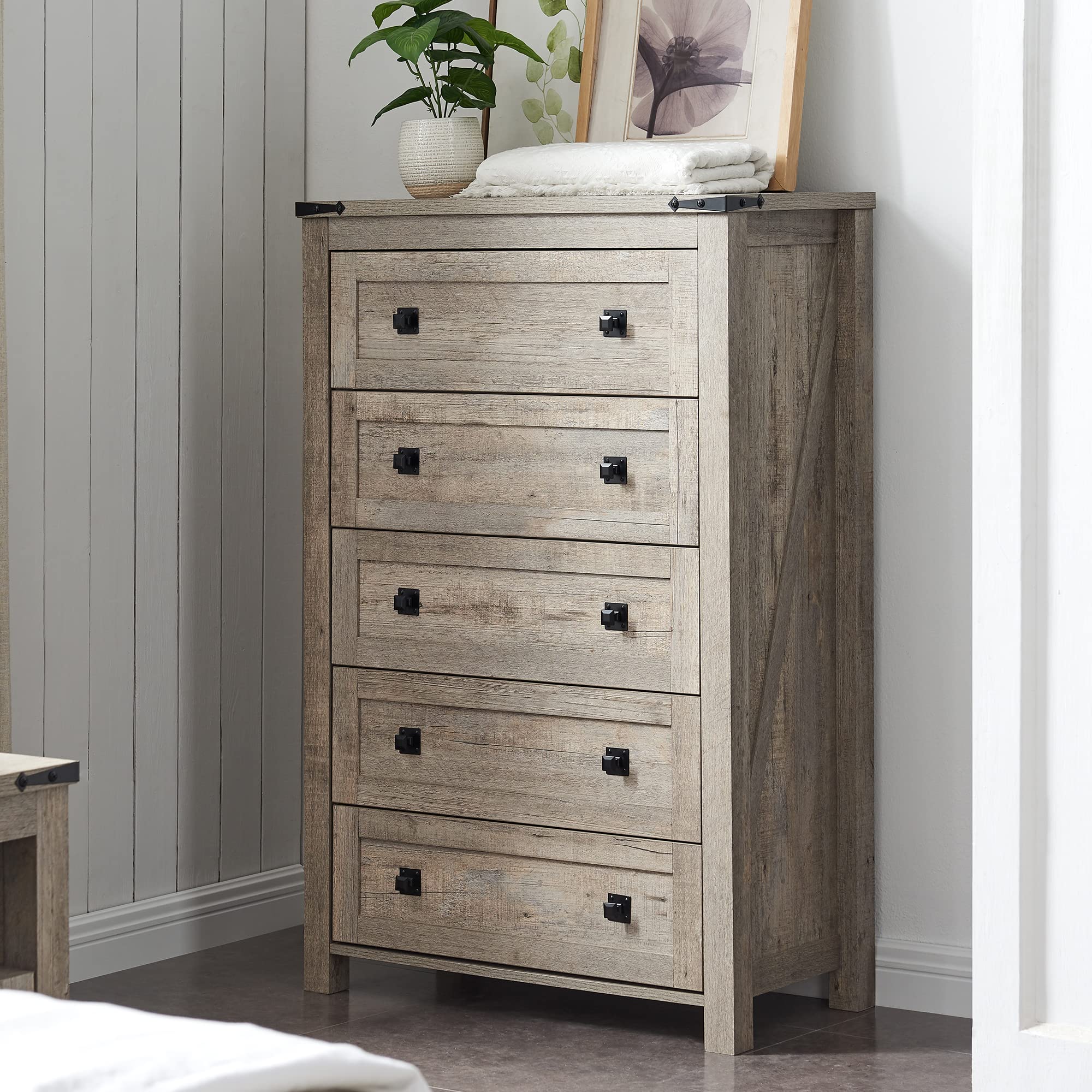 Farmhouse 5-Drawer Wood Dresser Chest - Rustic Oak Tall Storage Organizer for Bedroom, Living Room & Hallway - Perfect for Home Decor, Clothes Storage & Space Saving