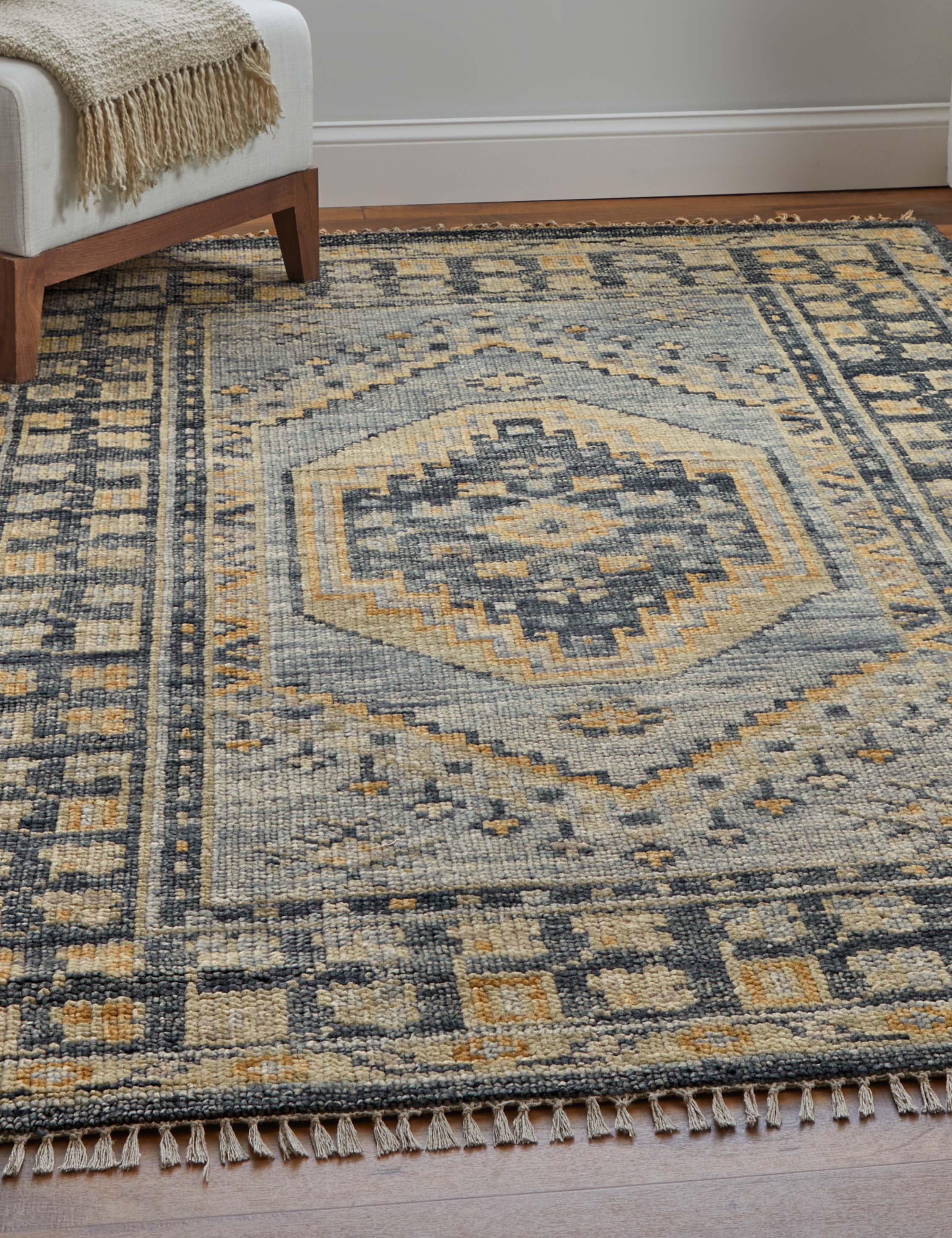 Barraza Hand Knotted Wool Rug - Premium Handmade Area Rug for Living Room, Bedroom & Dining Room - Soft & Durable Home Decor