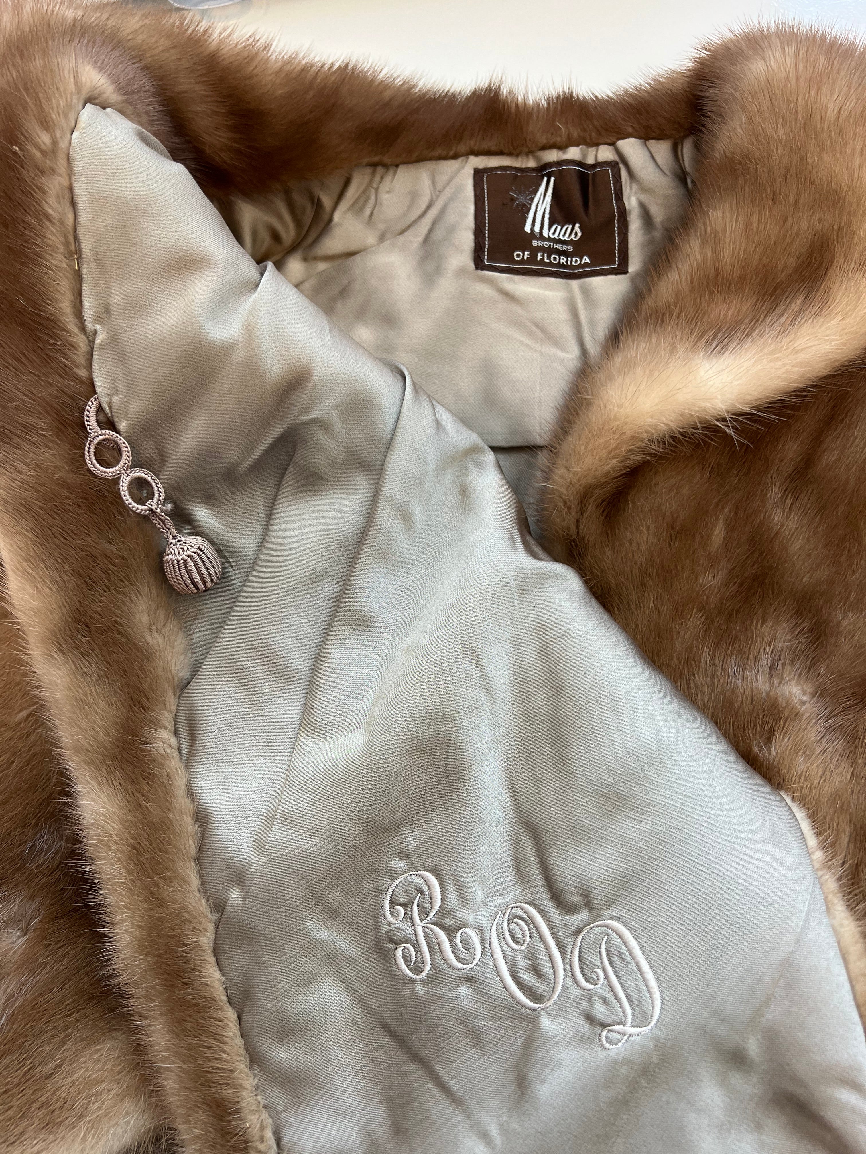 Luxury Real Mink Fur Stole Scarf - Soft & Warm Winter Shawl Wrap for Women - Perfect for Evening Parties, Weddings & Formal Events (Mink12)