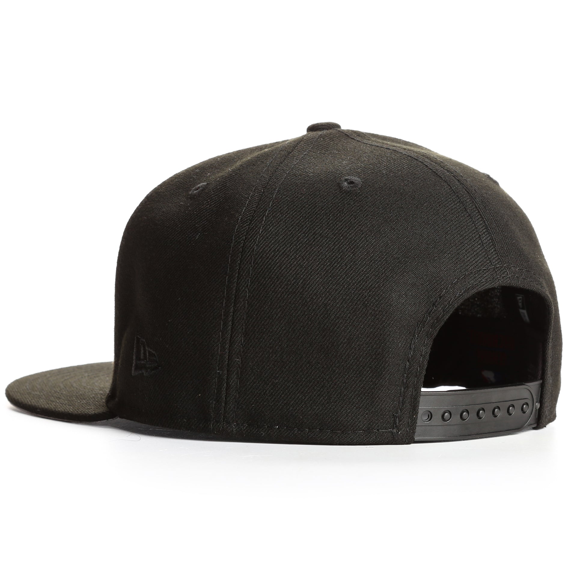 New Era 9Fifty Pittsburgh Pirates Blackout Snapback Hat - Official MLB Baseball Cap for Men & Women - Perfect for Games, Streetwear & Casual Outfits