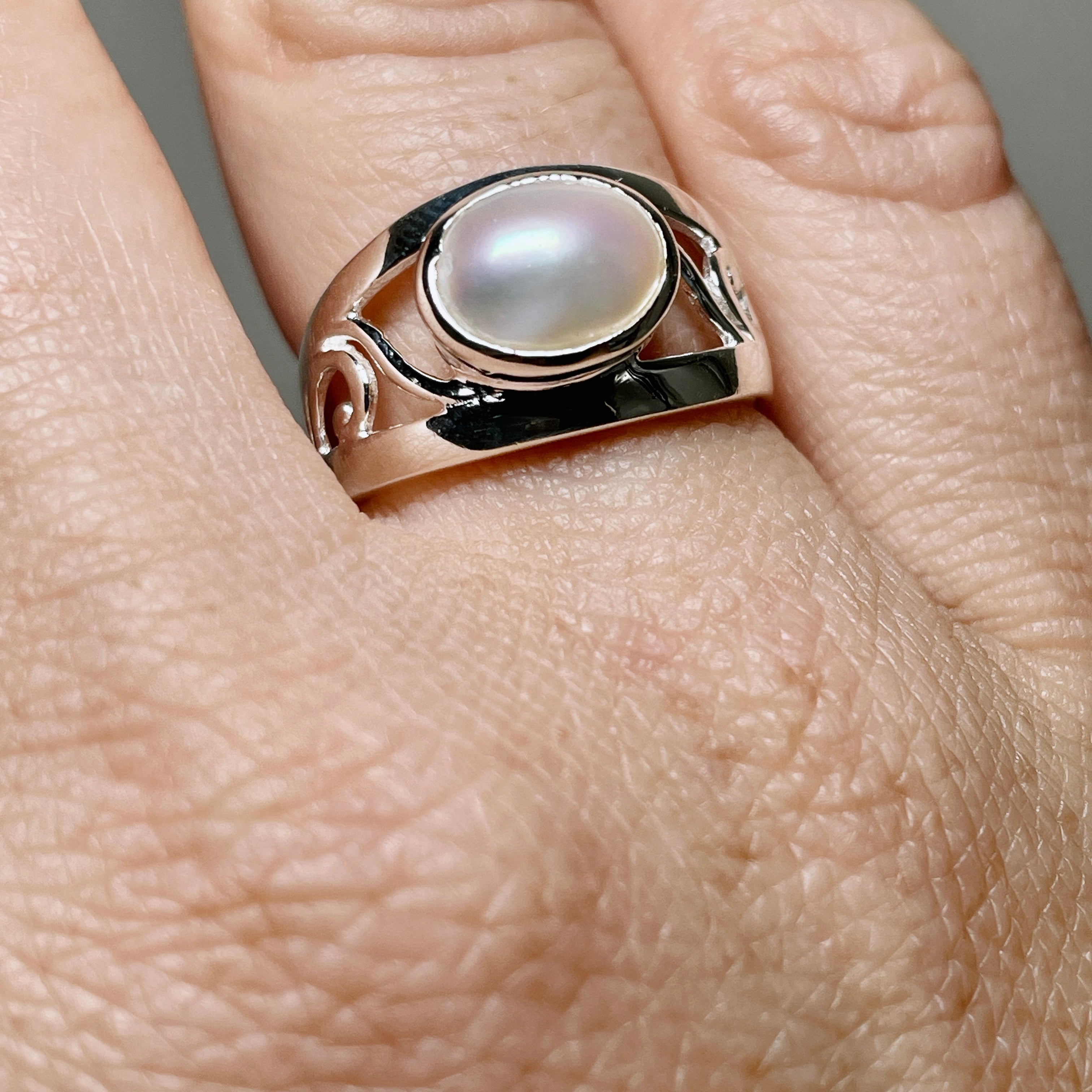 Pearl Oval Cabochon Boho Decorative Ring R3820 - Elegant Handmade Jewelry for Women, Perfect for Weddings, Parties & Everyday Wear