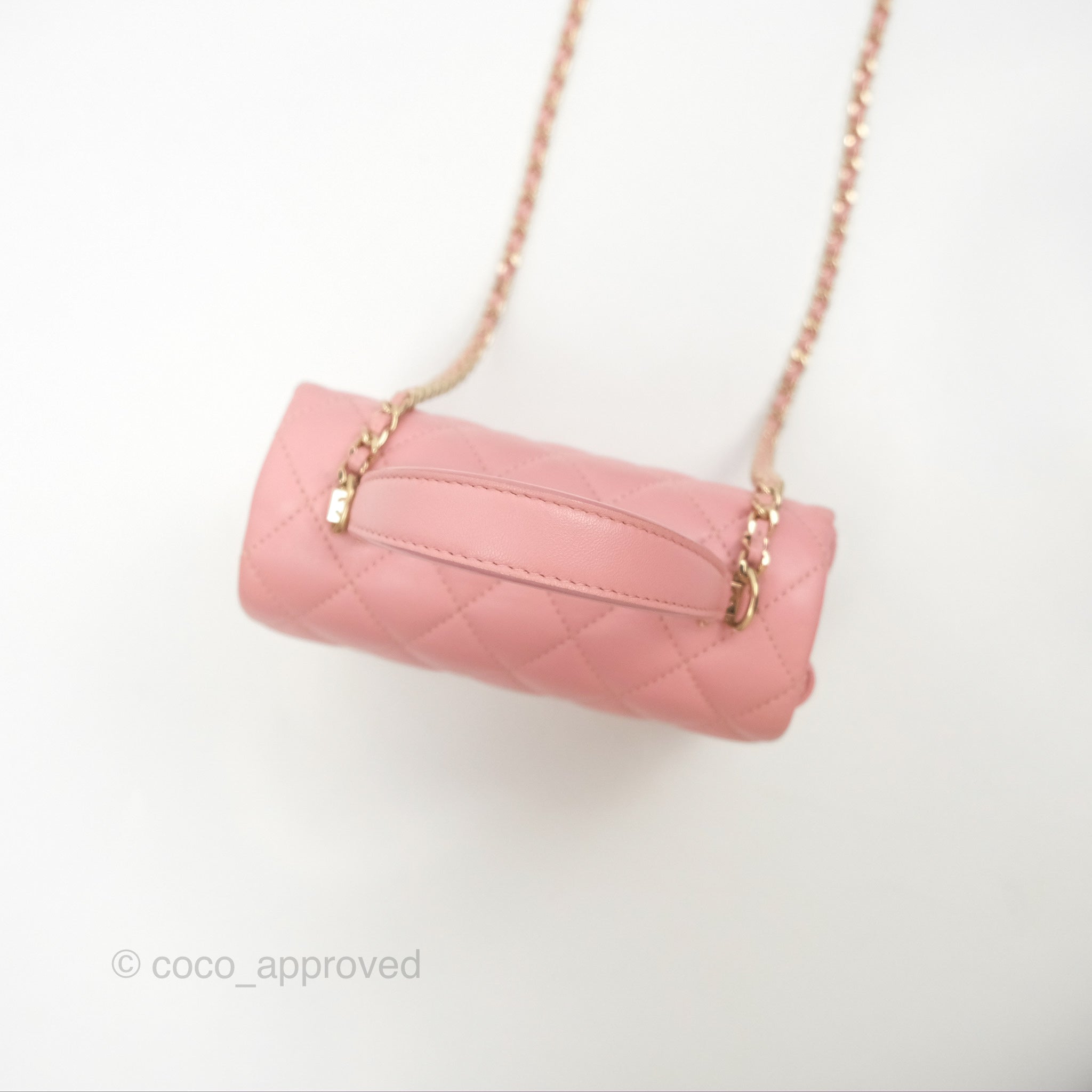 Chanel Citizen Chic Flap Bag in Pink Lambskin Leather with Gold Hardware - Perfect for Women's Luxury Everyday Use & Special Occasions