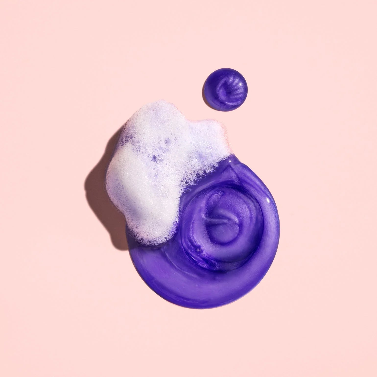 Oribe Bright Blonde Shampoo for Highlighted & Bleached Hair - Purple Toning Shampoo to Neutralize Brassiness & Enhance Blonde Highlights - Perfect for Salon-Quality Blonde Hair Care at Home