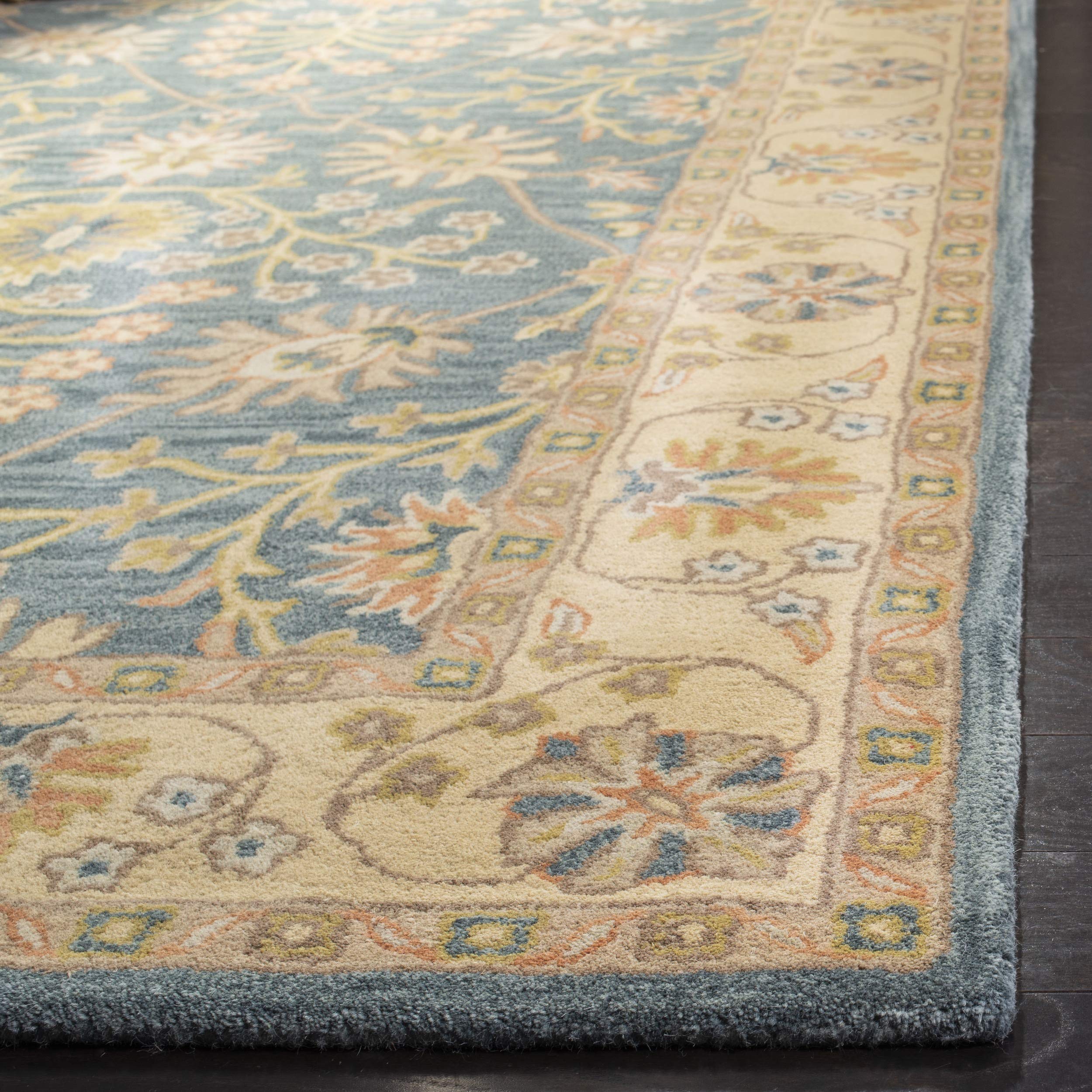 SAFAVIEH Classic Collection Handmade Traditional Oriental Wool Area Rug - 8' x 10', Blue & Light Gold, Durable for High Traffic Areas | Perfect for Living Room, Bedroom, Dining Room & Home Decor (CL936A)