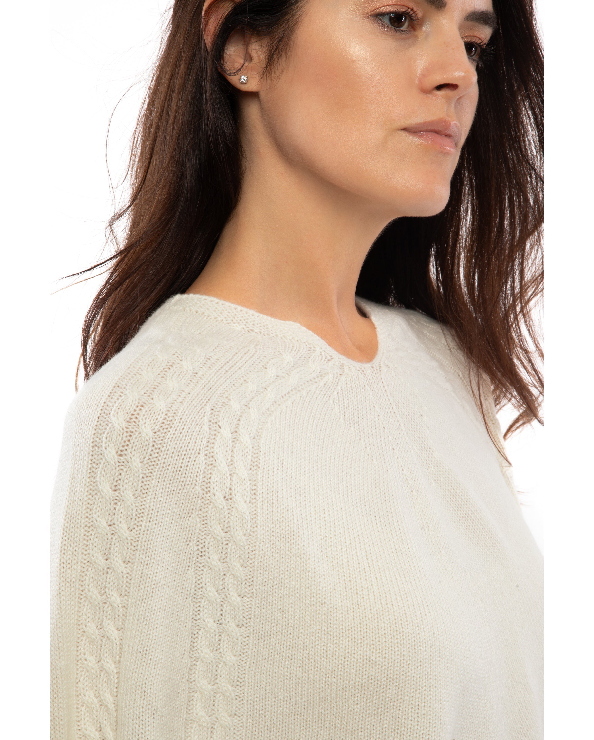 Luxury Women's Pure Cashmere Cable Knit Poncho - Soft Winter Shawl Wrap, Elegant Milk White Cashmere Sweater for Fall & Winter Fashion, Perfect for Office, Travel and Holiday Outfits