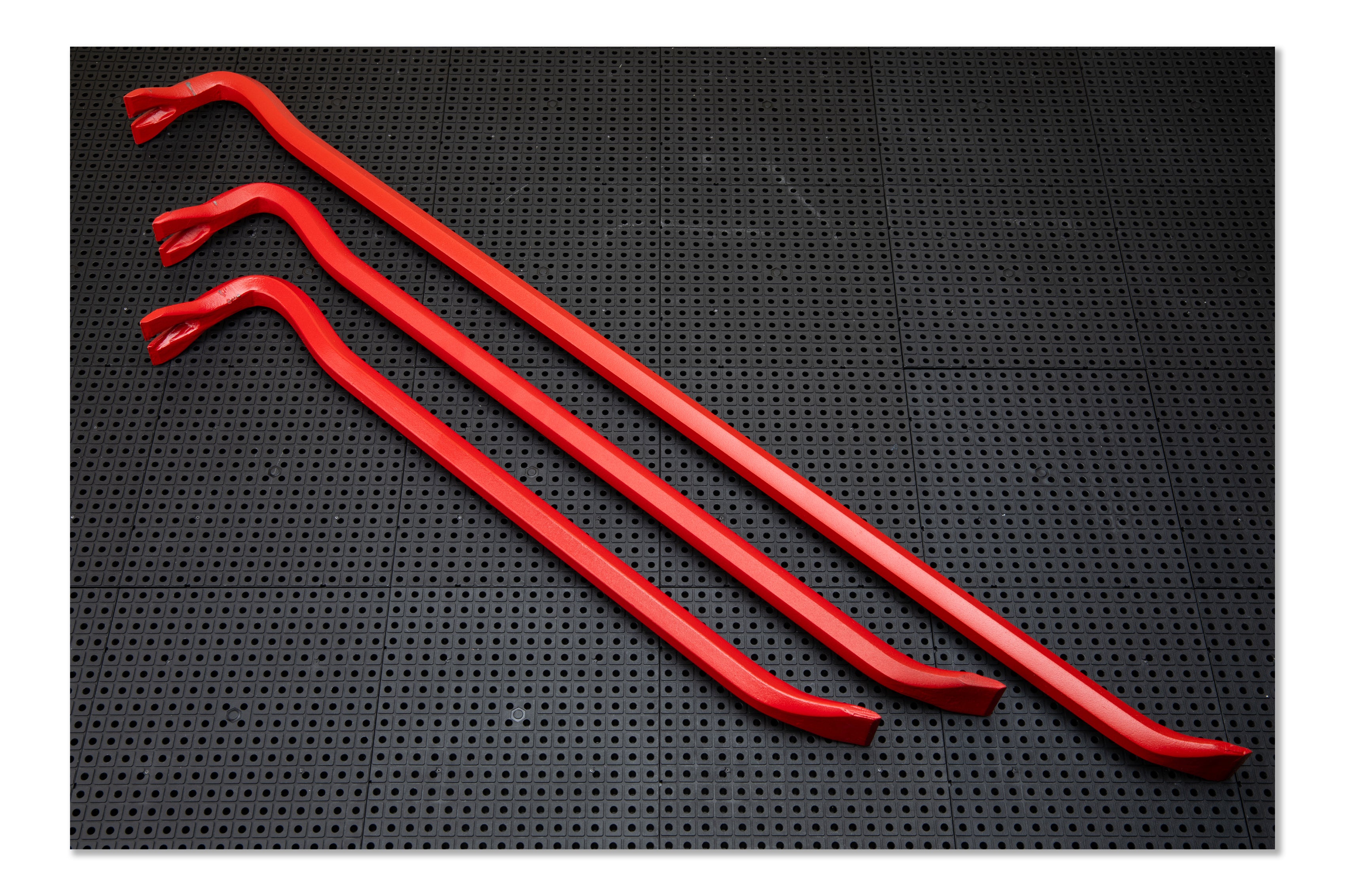 Obsessed Garage Premium Crowbar Tool - Heavy Duty Pry Bar for Automotive Repair, Home Improvement & Emergency Use