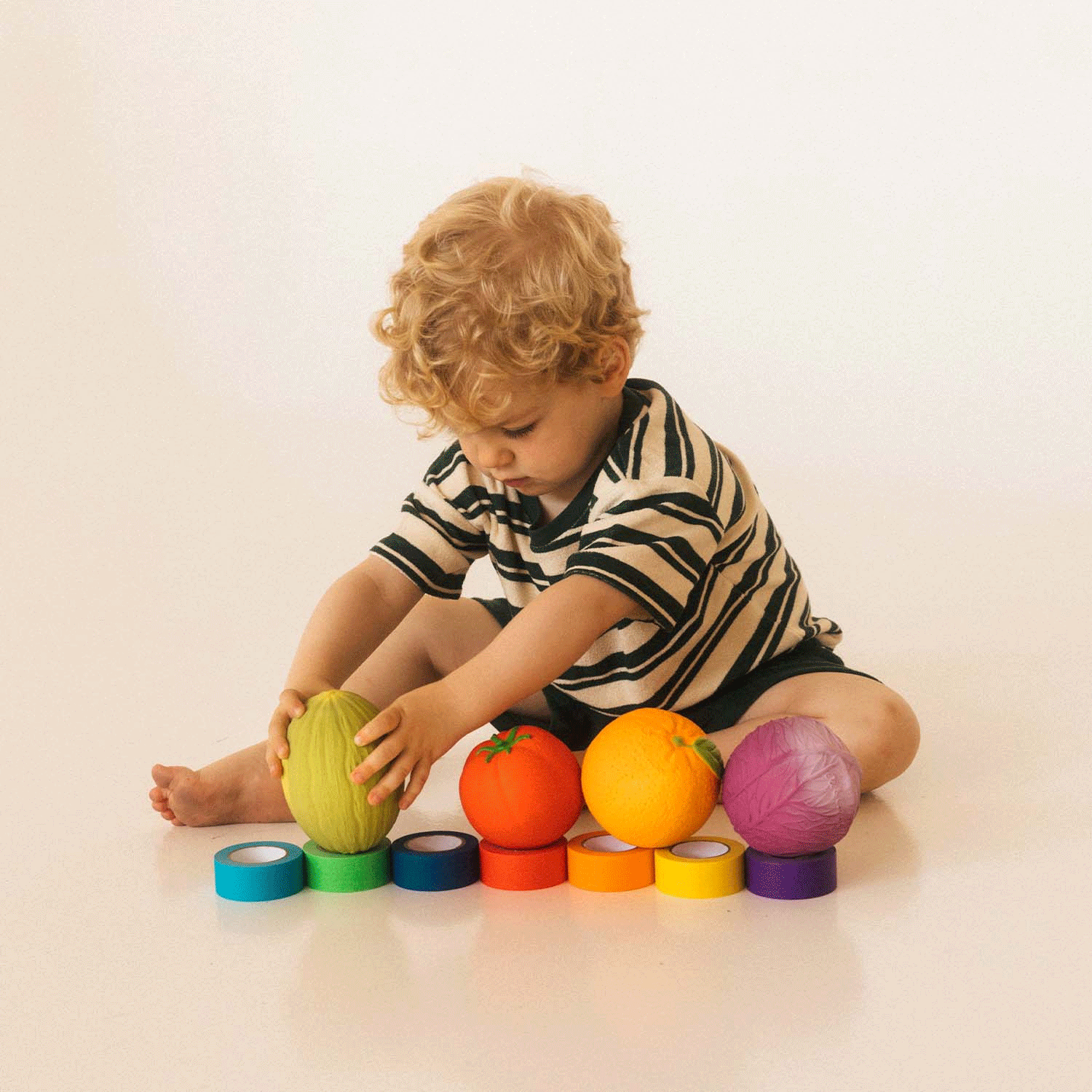 Oli and Carol Natural Rubber Sensory Baby Ball - Non-Toxic Teether Toy for Infants & Toddlers, Safe for Chewing & Playtime, Perfect for Early Learning & Sensory Development