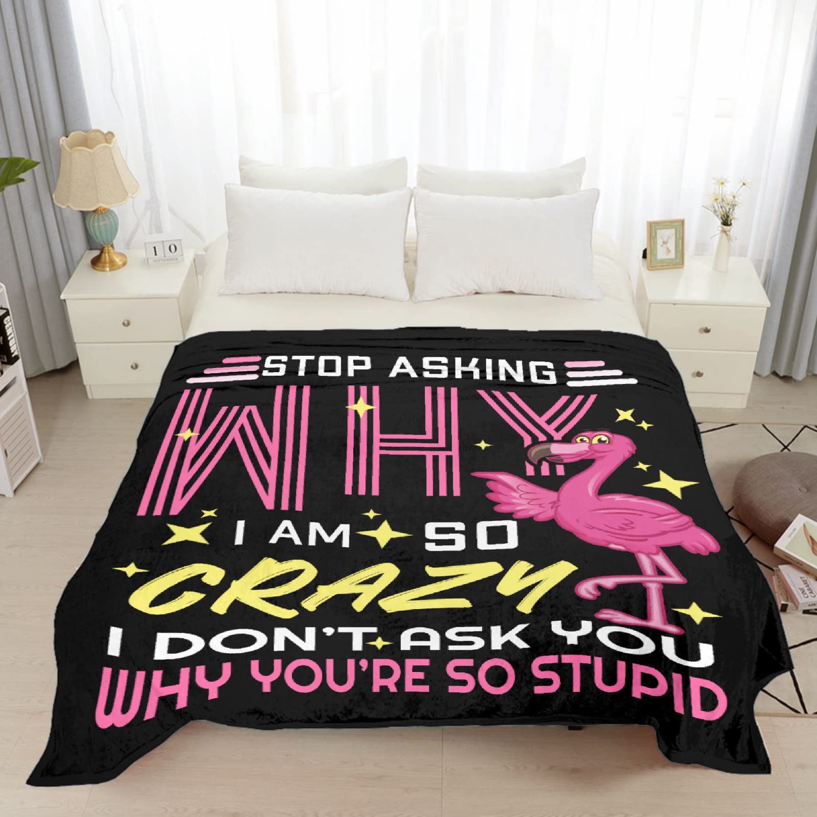 Flamingo Blanket - Soft Lightweight Fluffy Plush Fleece Throw for Boys, Girls, Women & Men - 120 x 90 Inch Extra Large Cozy Blanket for Bed, Sofa, Couch - Perfect Gift for Flamingo Lovers & Home Decor