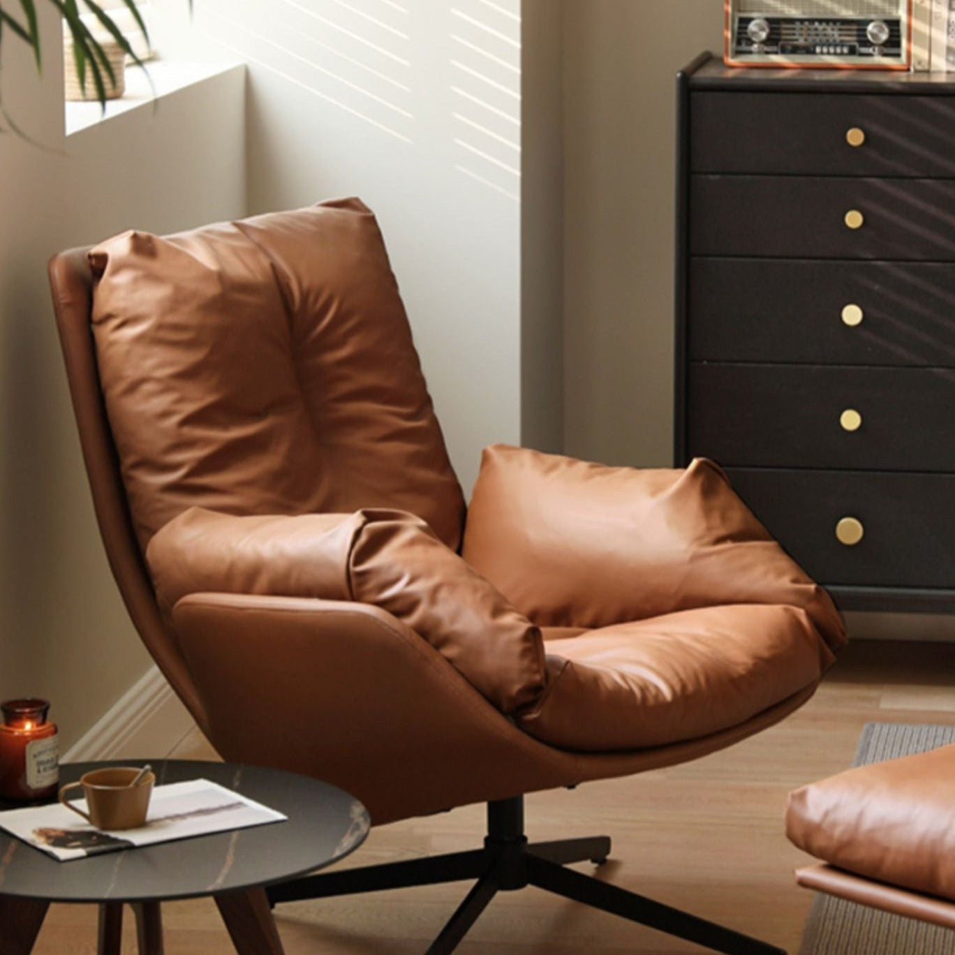 Luxury Italian Organic Leather Swivel Sofa Chair - Modern Living Room, Office & Lounge Seating for Home Decor
