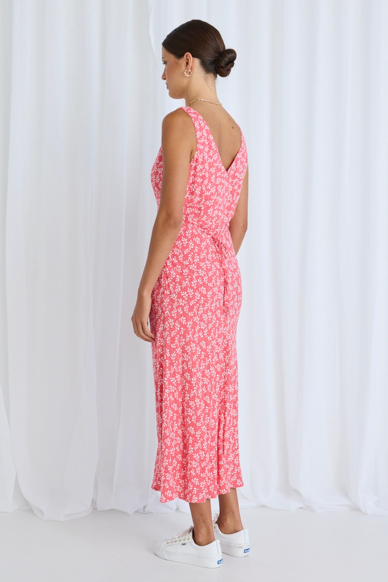 Astro Coral Twiggly Sleeveless Slim Fit Midi Dress for Women - Summer Beach Party, Cocktail, Date Night Outfits