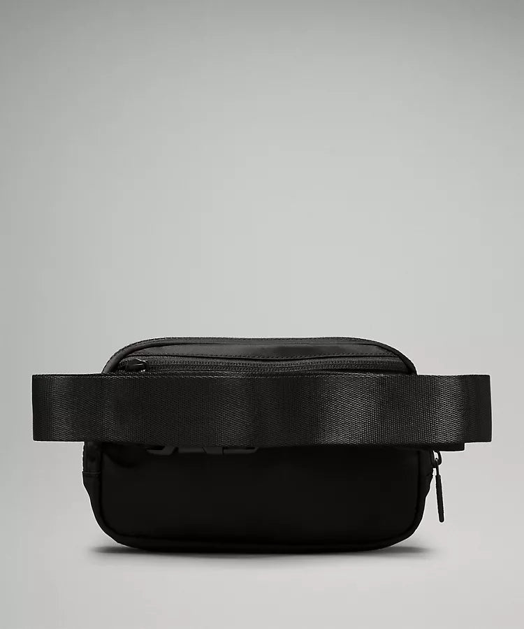 Lululemon Everywhere Belt Bag - Stylish & Functional Waist Pack for Running, Travel & Daily Use | Water-Resistant & Hands-Free Convenience