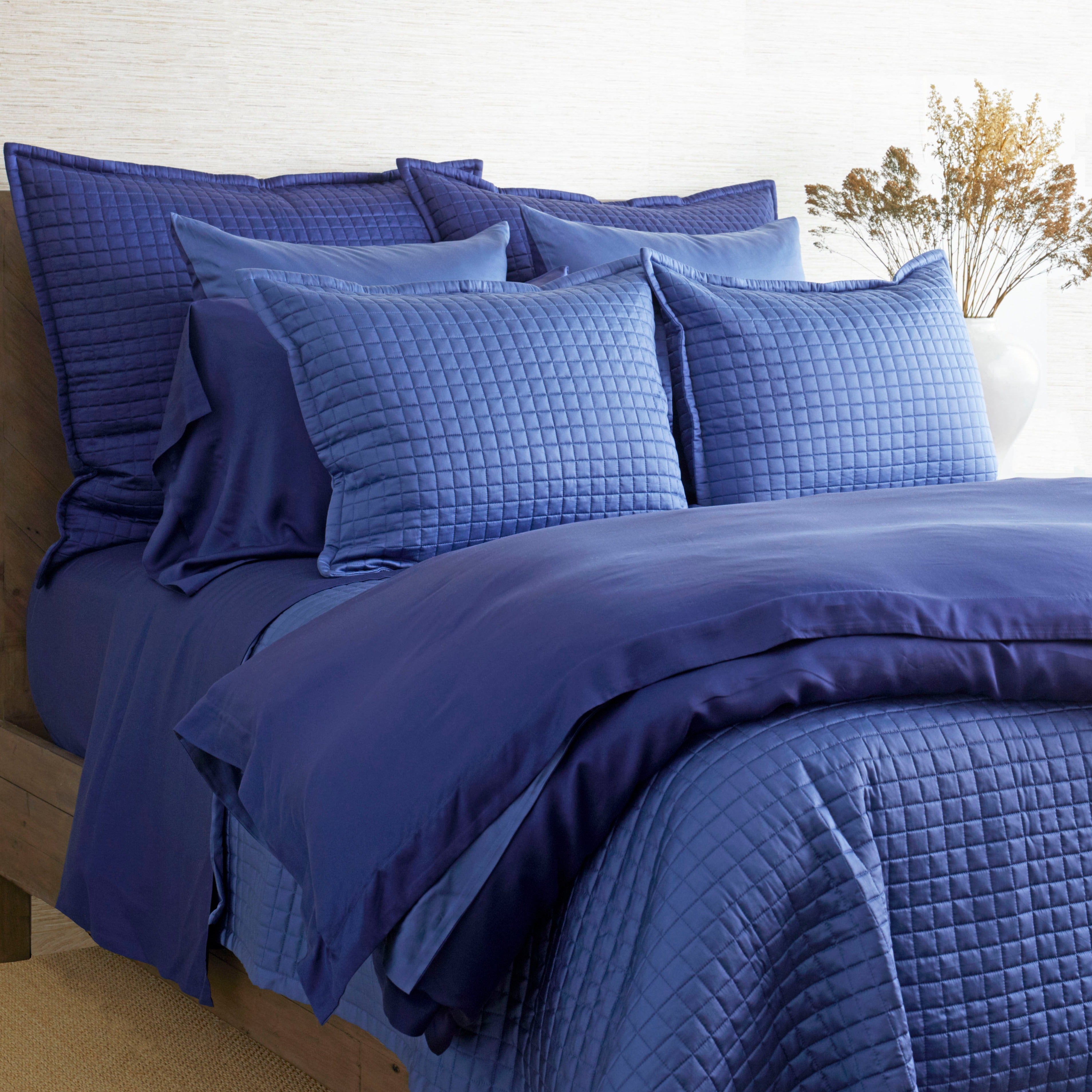 Ready to Bed 2.0 Quilted Coverlet - Soft & Breathable Bedspread for All Seasons | Perfect for Bedroom Decor, Guest Rooms & Cozy Nights
