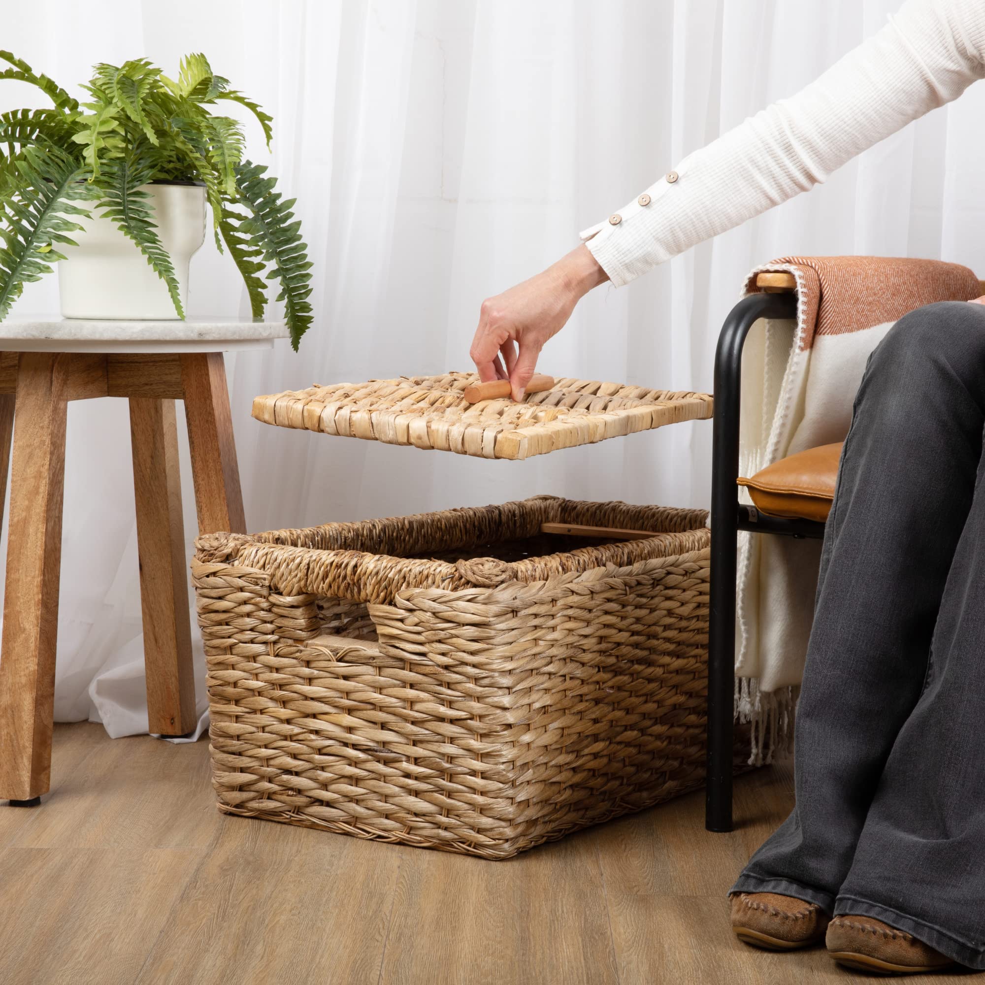 Large Wicker Storage Basket with Lid - Rattan Woven Rectangular Organizer Box for Laundry, Toys, Books & Blankets | Handmade Toy Chest & Pillow Organizer | Perfect for Nursery, Living Room & Bedroom Storage