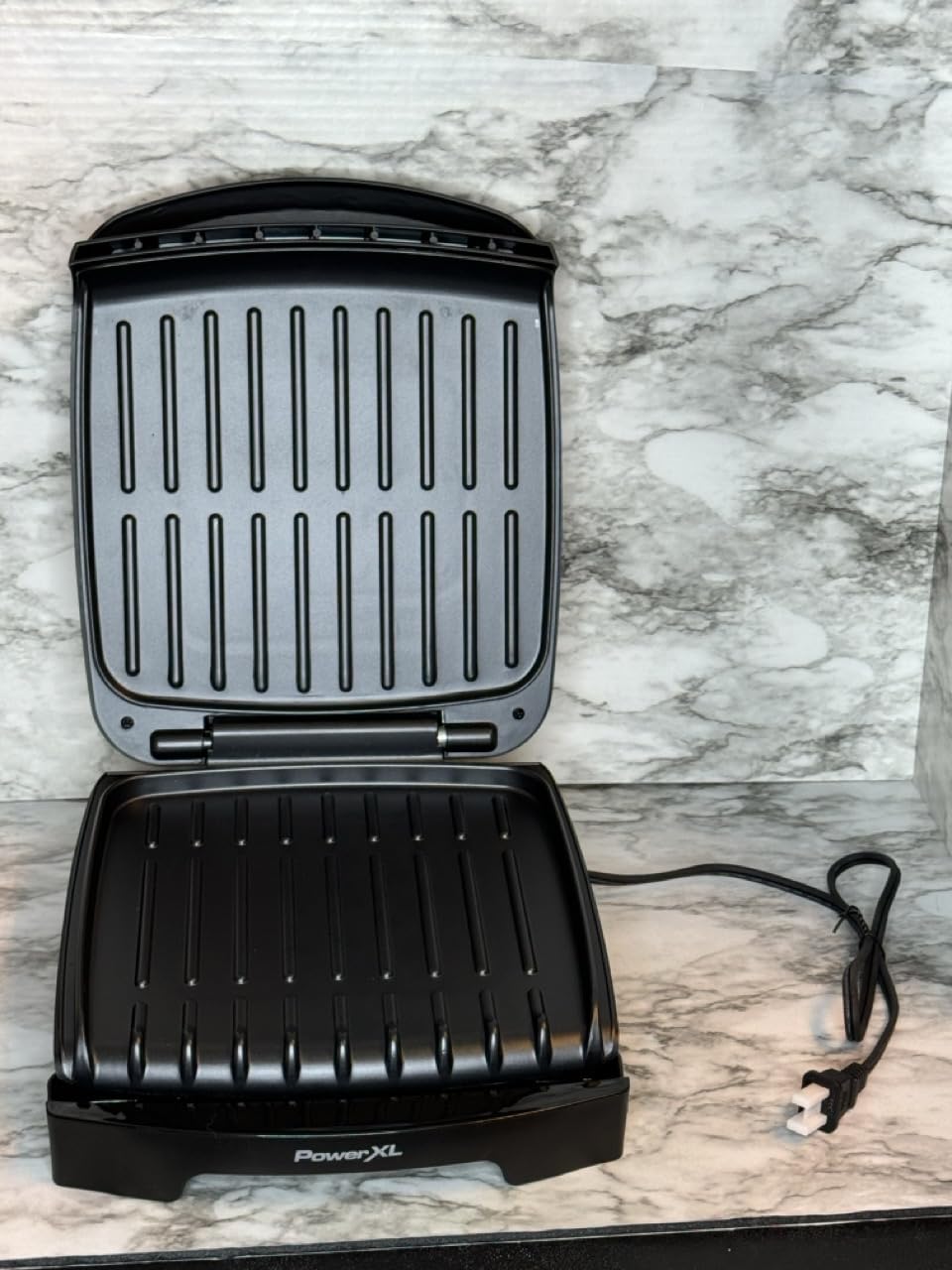 Tristar Products Extra Large Contact Grill Plus - Electric Griddle for Panini, Sandwiches & Burgers | Indoor & Outdoor Cooking, Perfect for BBQs, Camping & Family Gatherings