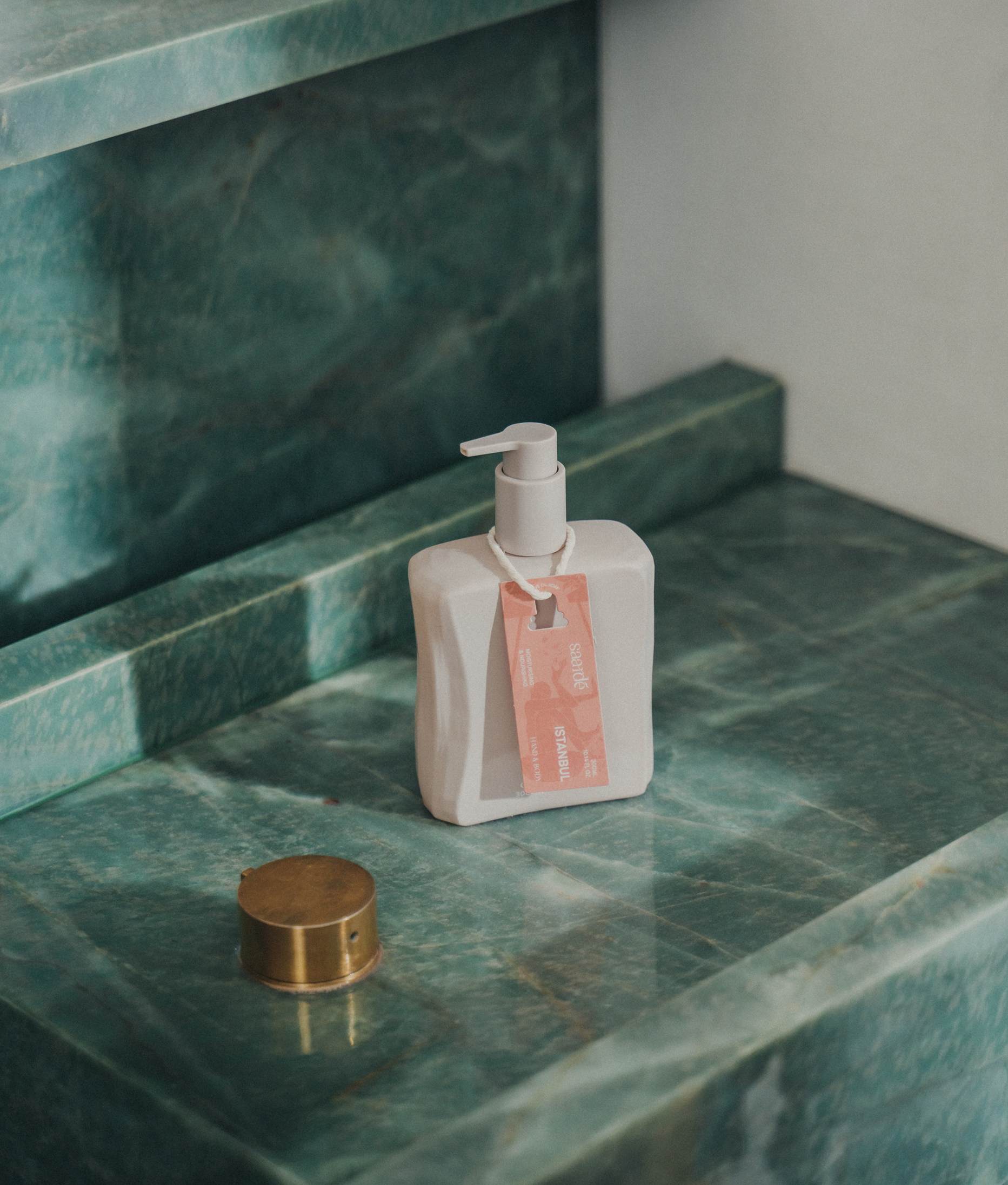 Premium Hand and Body Wash - 300ml | Moisturizing & Refreshing | Made in Istanbul | Perfect for Daily Use, Travel & Spa Relaxation