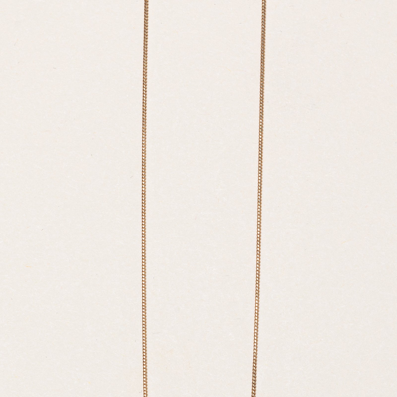 10K Yellow Gold Curb Link Chain Necklace 18 Inch - Elegant Jewelry for Women, Perfect for Everyday Wear, Gifts & Special Occasions