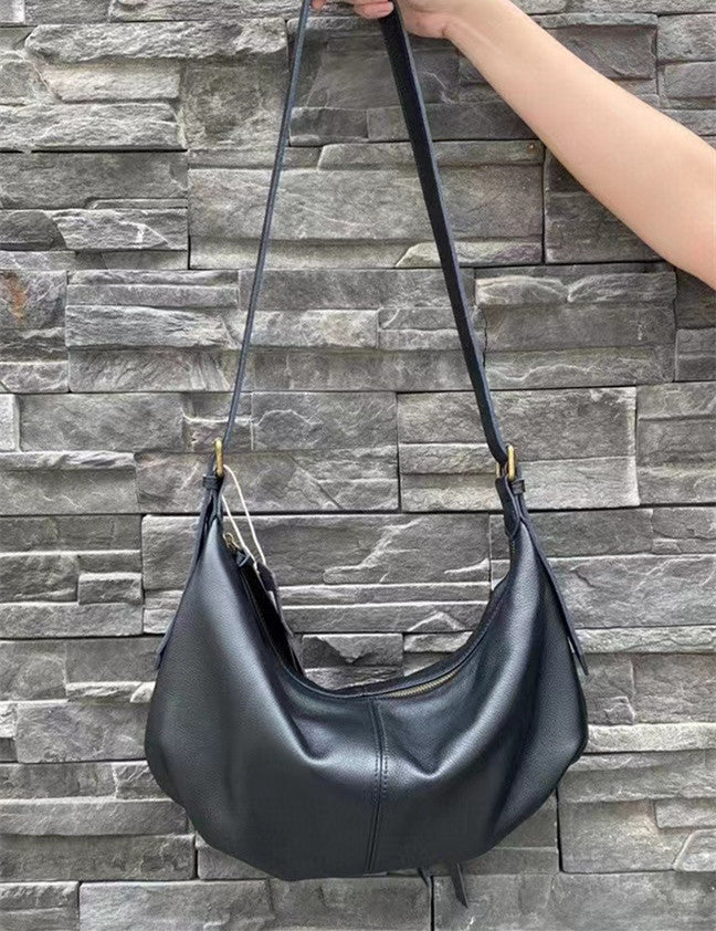 Stylish Curved Shoulder Bag for Women - Fashionable Everyday Crossbody Purse - Perfect for Work, Travel & Shopping