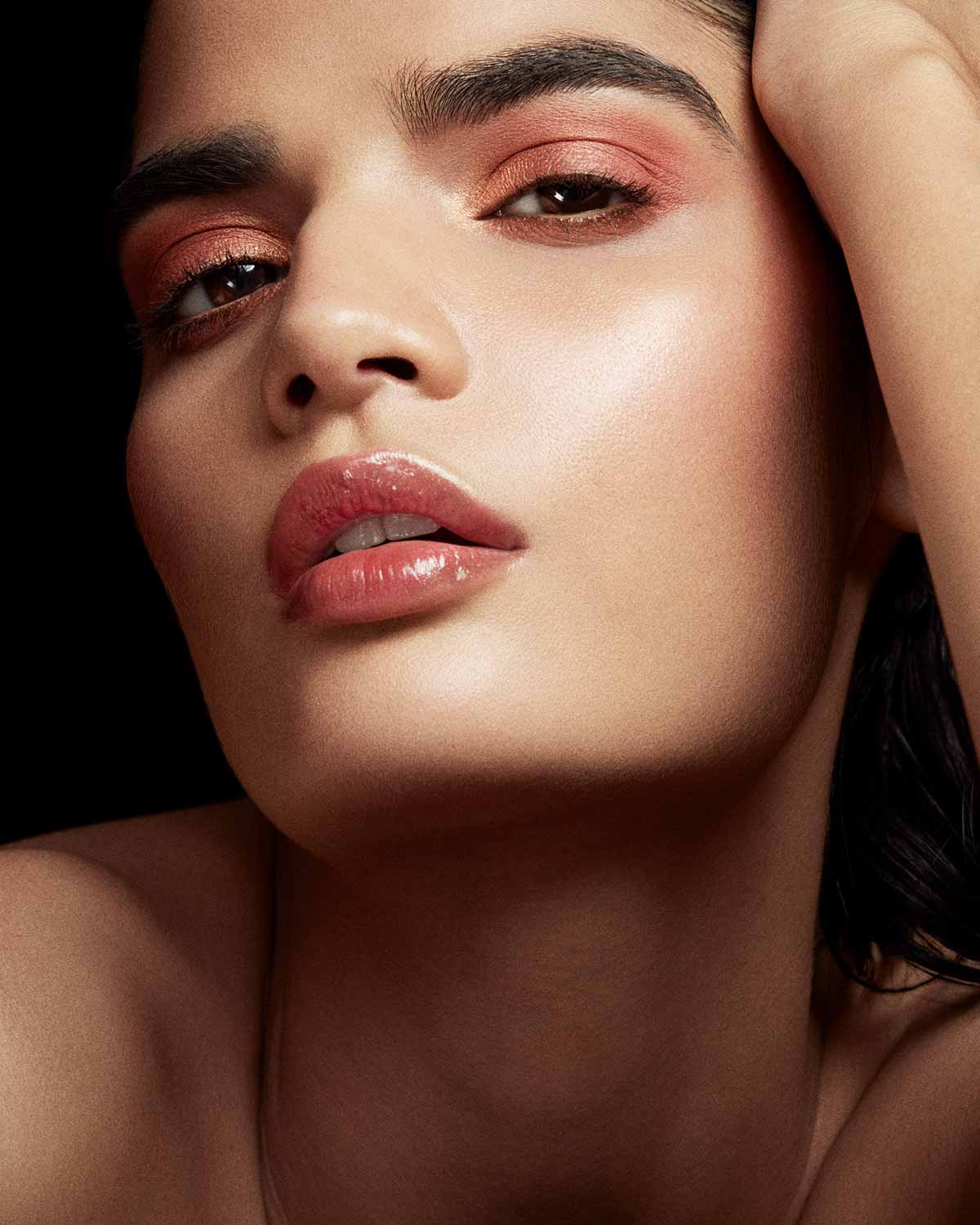 Snap Shadows Mix & Match Eyeshadow Palette - Peach | Buildable Matte & Shimmer Eyeshadows | Perfect for Day to Night Makeup Looks