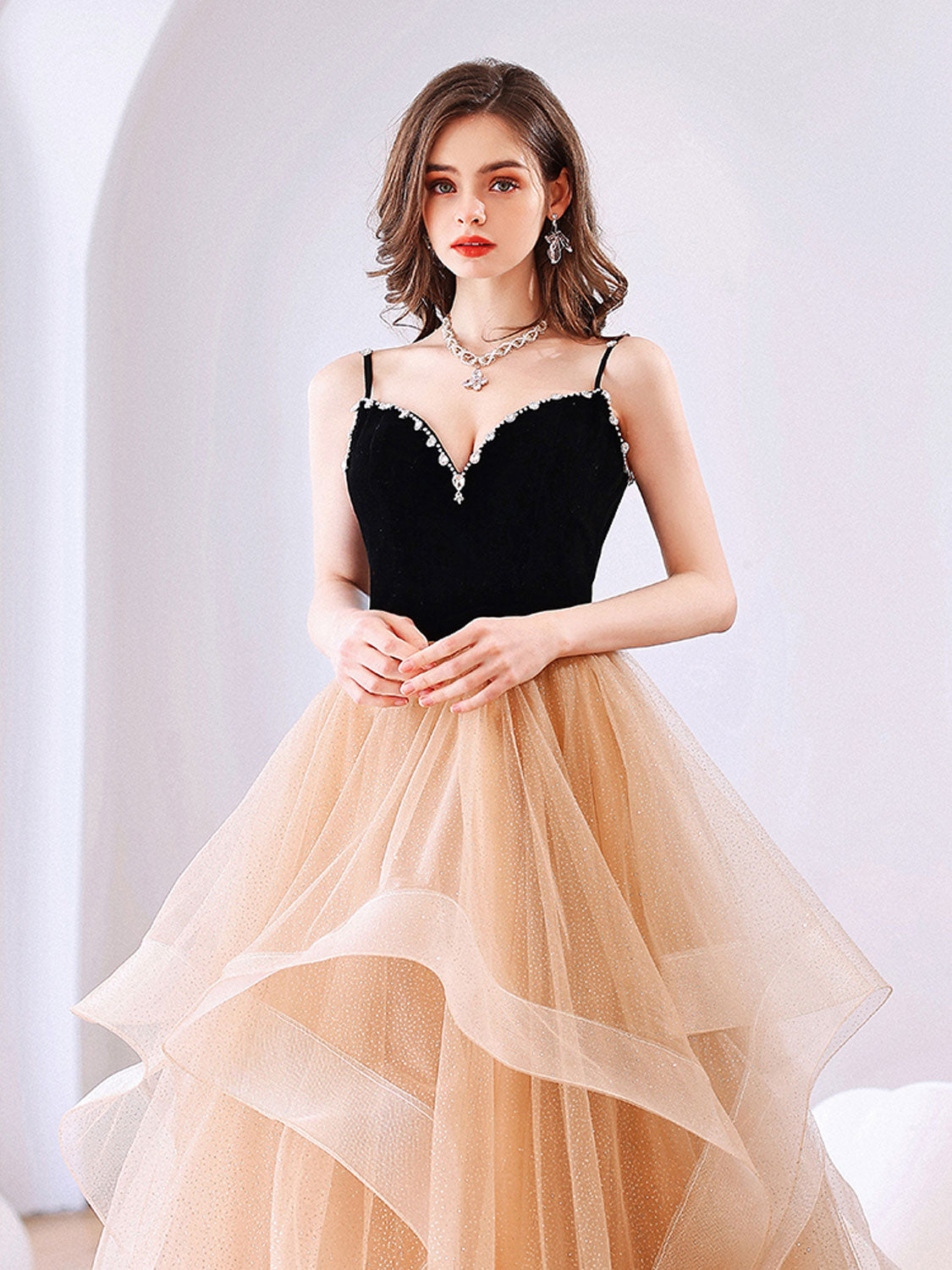 Elegant Champagne Tulle Long Prom Dress & Formal Graduation Gown - Perfect for Homecoming, Quinceañera, and Evening Galas