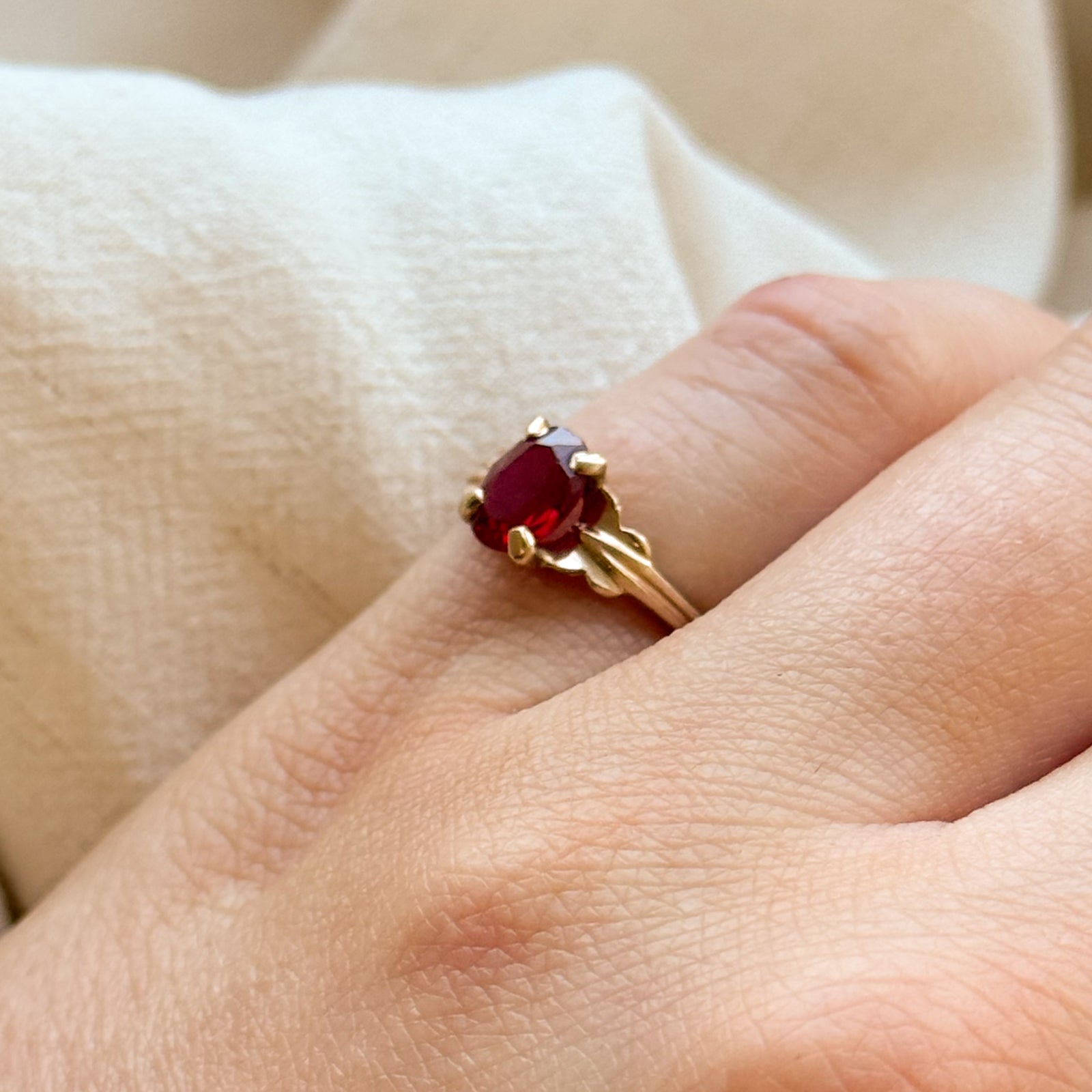Oval Cut Synthetic Ruby Ring - 0.90ct Gemstone Engagement Ring for Women - Size 3.5 - Perfect for Valentine's Day, Anniversary & Wedding Jewelry Gift