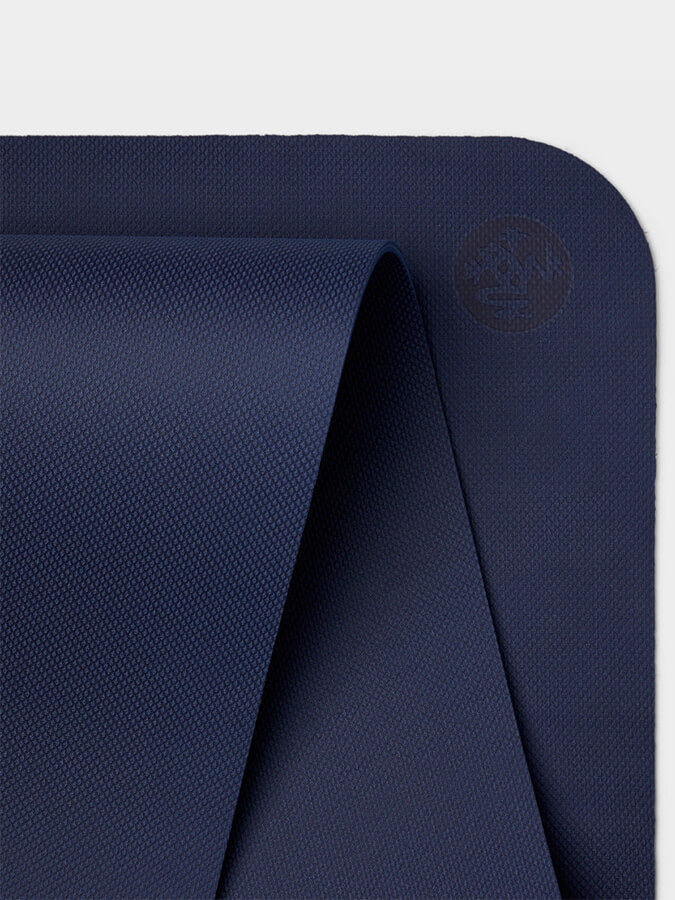 Manduka Begin Yoga Mat 5mm - Non-Slip Eco-Friendly Yoga Mat for Beginners & Professionals - Perfect for Home, Studio & Outdoor Yoga Practice