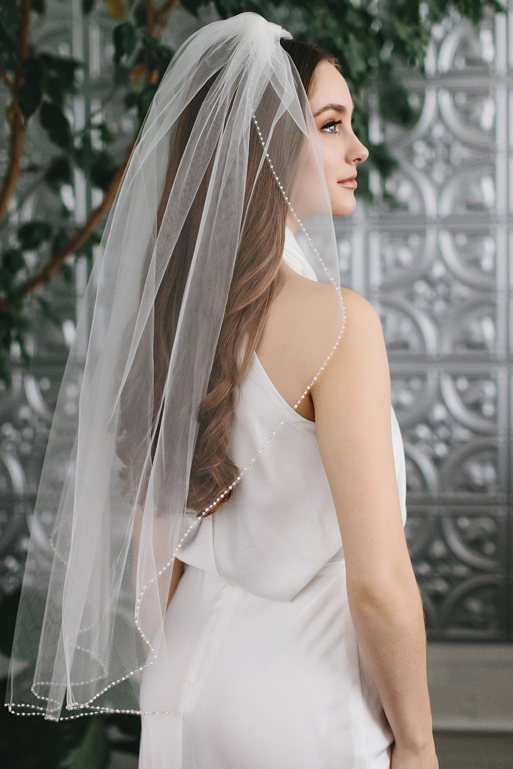 Elegant Pearl Edge Wedding Veil - Handmade Bridal Accessory for Church Ceremony, Photo Shoot & Romantic Walks