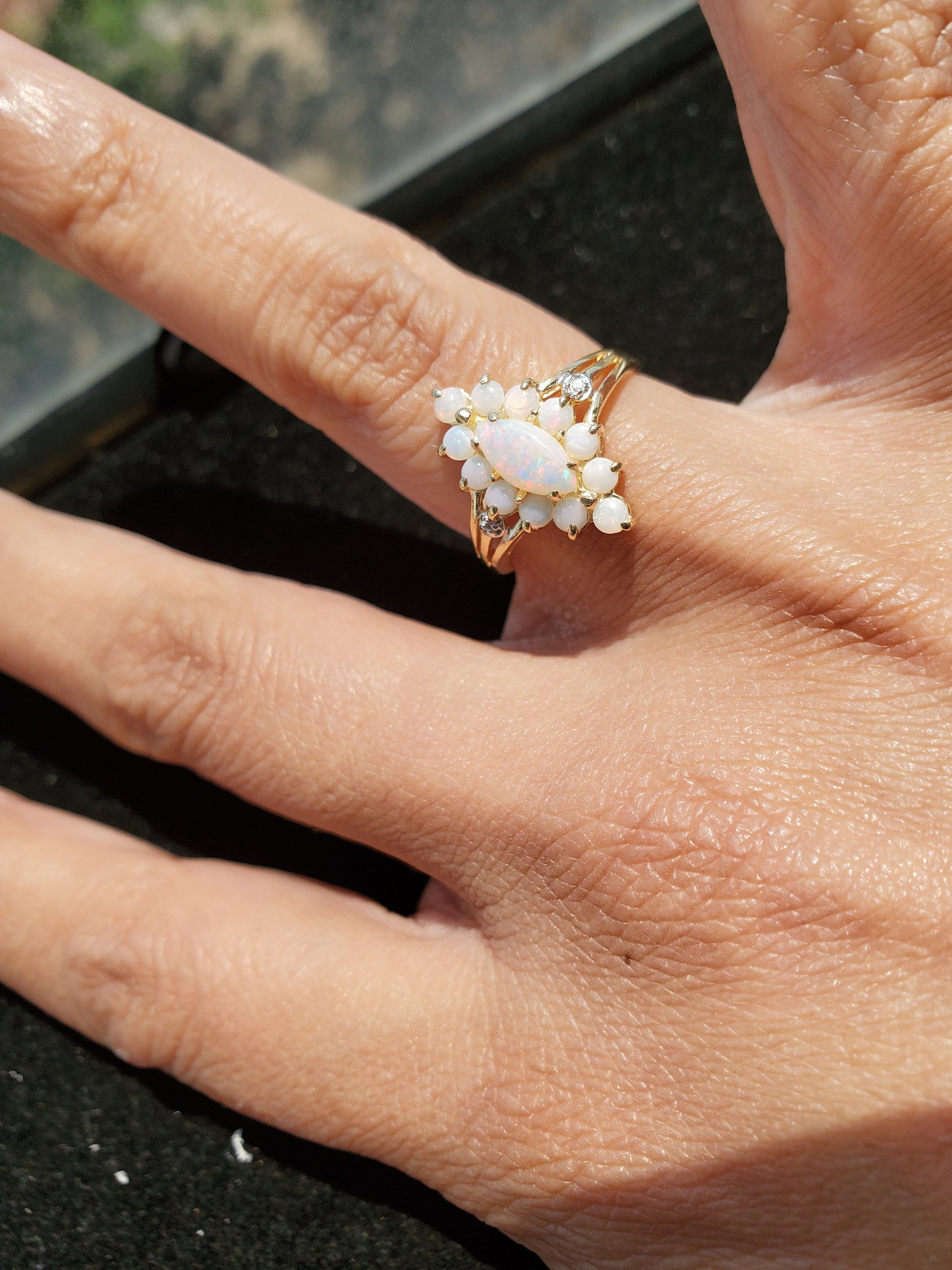 10K Yellow Gold Cluster Opal Ring for Women - Elegant Vintage Style Jewelry Gift for Birthday, Anniversary & Special Occasions