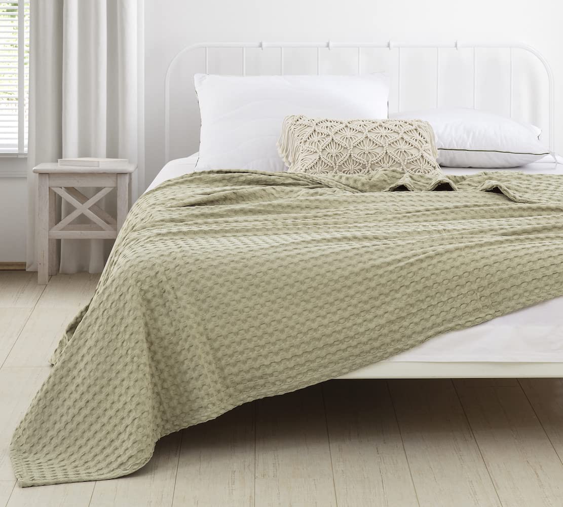 DAUAOTO King Size Waffle Cotton Blanket 104x90 Inches - Ultra Soft All Season Bed Blanket for Adults, Sage Green - Perfect for Cozy Bedroom, Guest Room & Dorm Decor