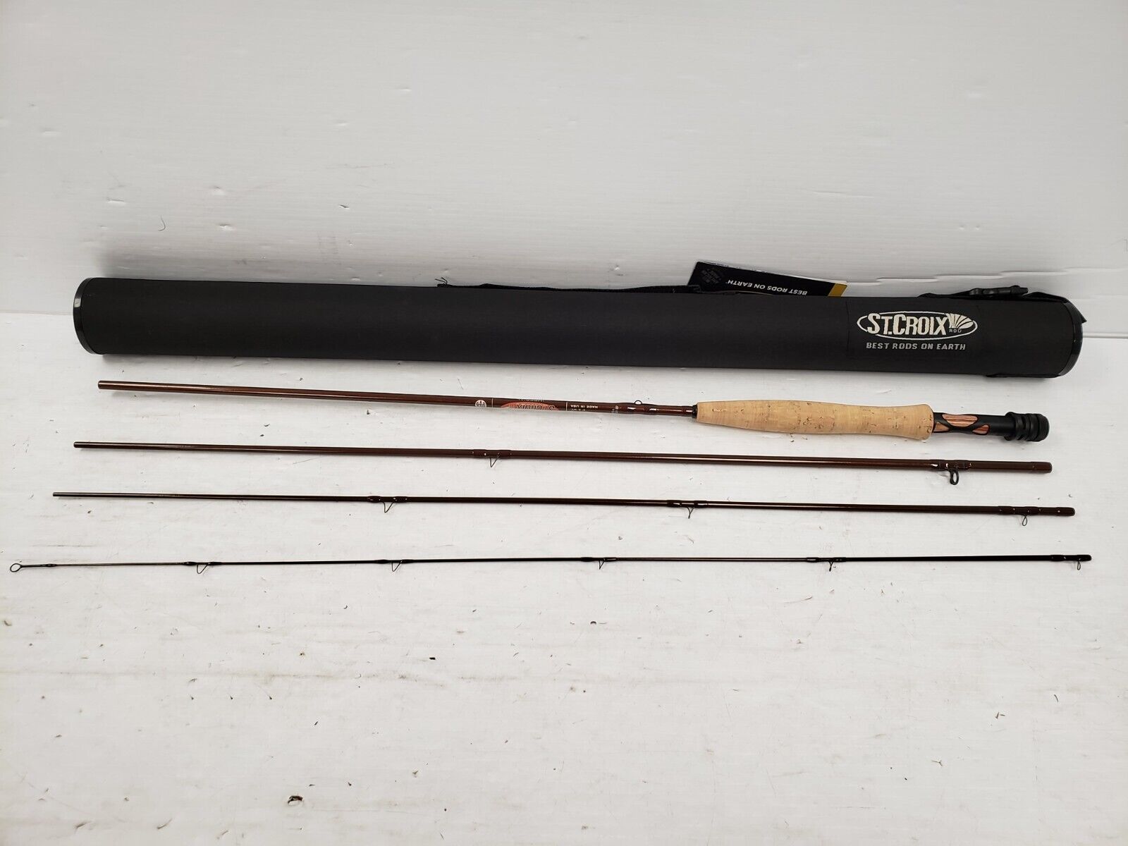 St Croix IU905I4 9' 2-Piece Spinning Fishing Rod - Premium Graphite Construction for Freshwater & Saltwater Fishing - Perfect for Bass, Trout, and Walleye Anglers