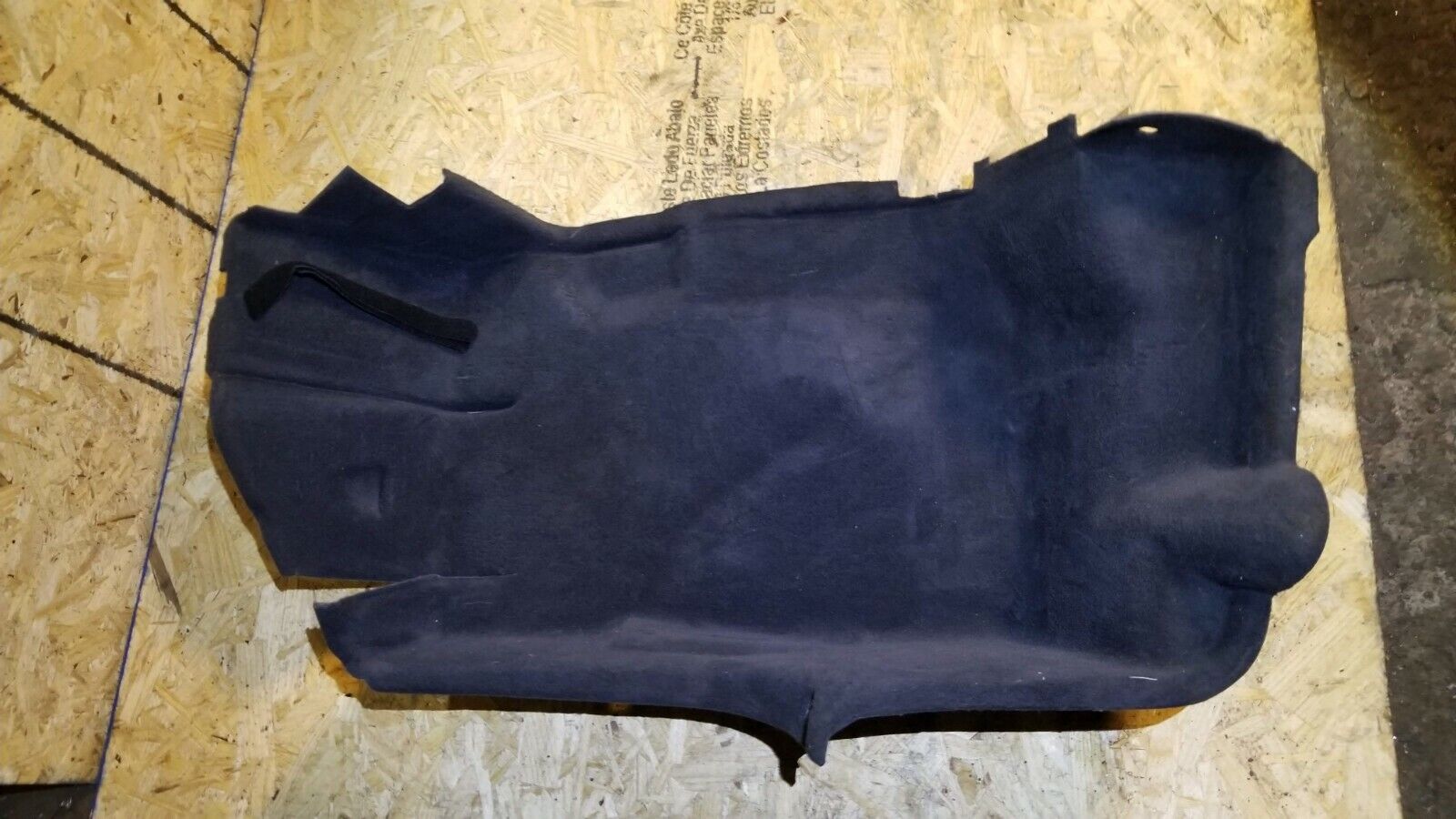 2003-2005 Mercedes Benz W220 S55 Rear Right Passenger Side Carpet Floor Mat OEM - Perfect Fit for Luxury Sedan Interior Upgrade & Protection