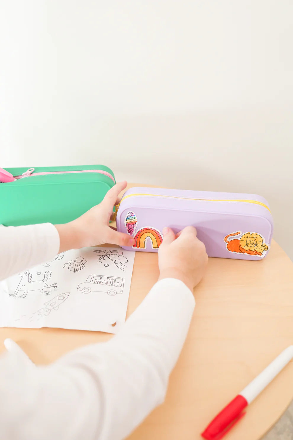 Scribble Mat Coloring Sticker Set for Kids - Reusable Water Drawing Doodle Mat - Fun Educational Activity for Toddlers & Preschoolers - Perfect for Travel, Home Play & Classroom Learning