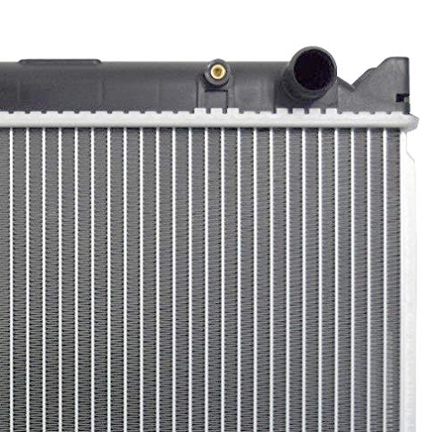 Suzuki Geo Radiator Replacement for 89-95 Sidekick & Tracker 1.6L Engine - Perfect for Off-Road Adventures & Daily Commuting