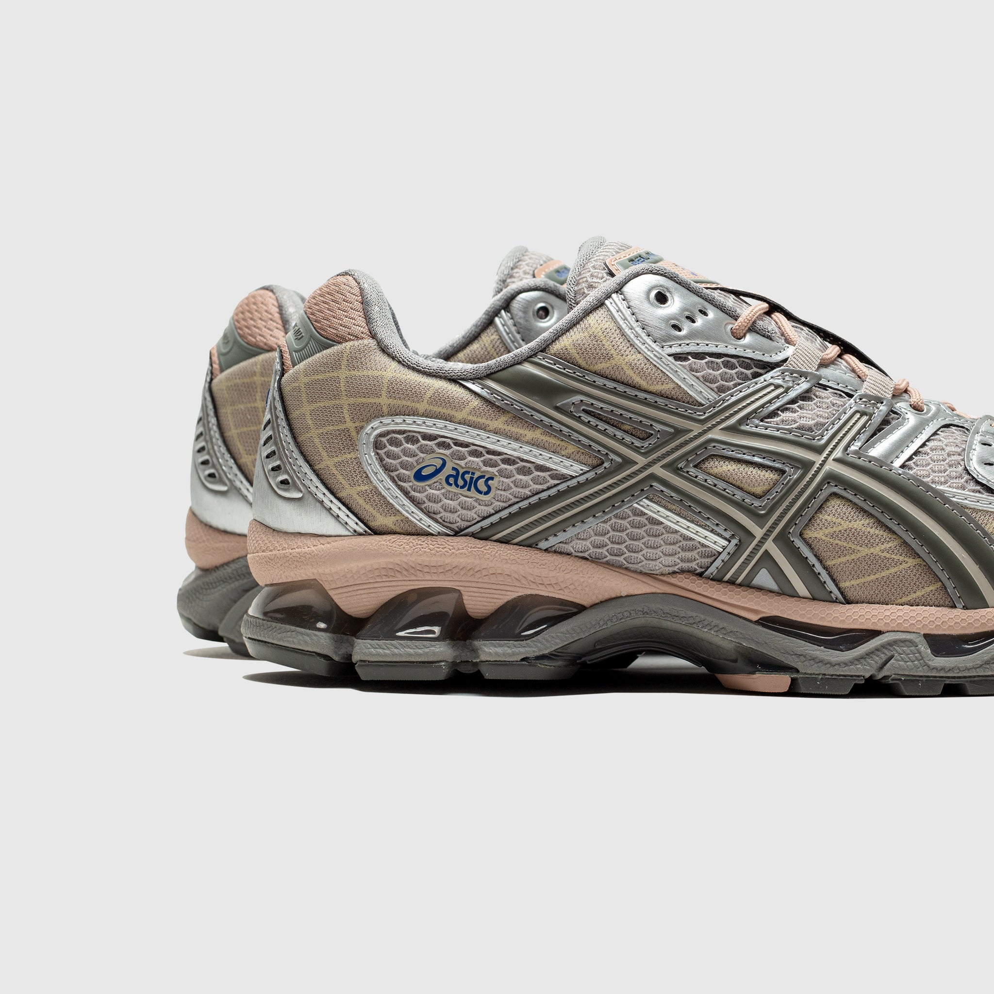 ASICS Gel-Nimbus 10 Running Shoes for Men & Women - Lightweight Cushioned Sneakers for Long-Distance Running, Jogging & Gym Workouts