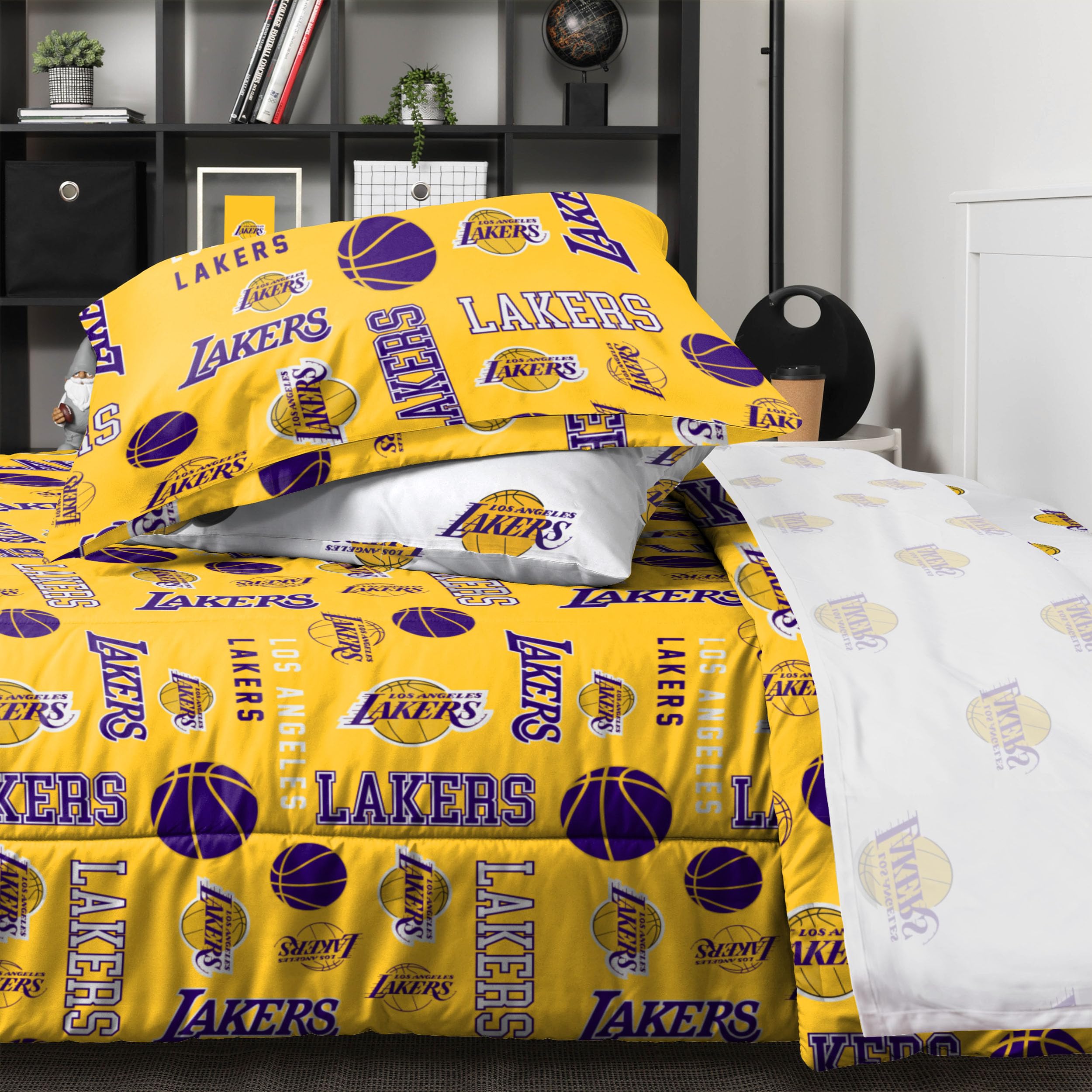 FOCO NFL Team Logo 3-Piece Comforter Bedding Set - Full/Queen Size Soft Microfiber Reversible Blanket with Pillow Shams - Perfect for Game Day, Dorm Room & Sports Fan Gifts
