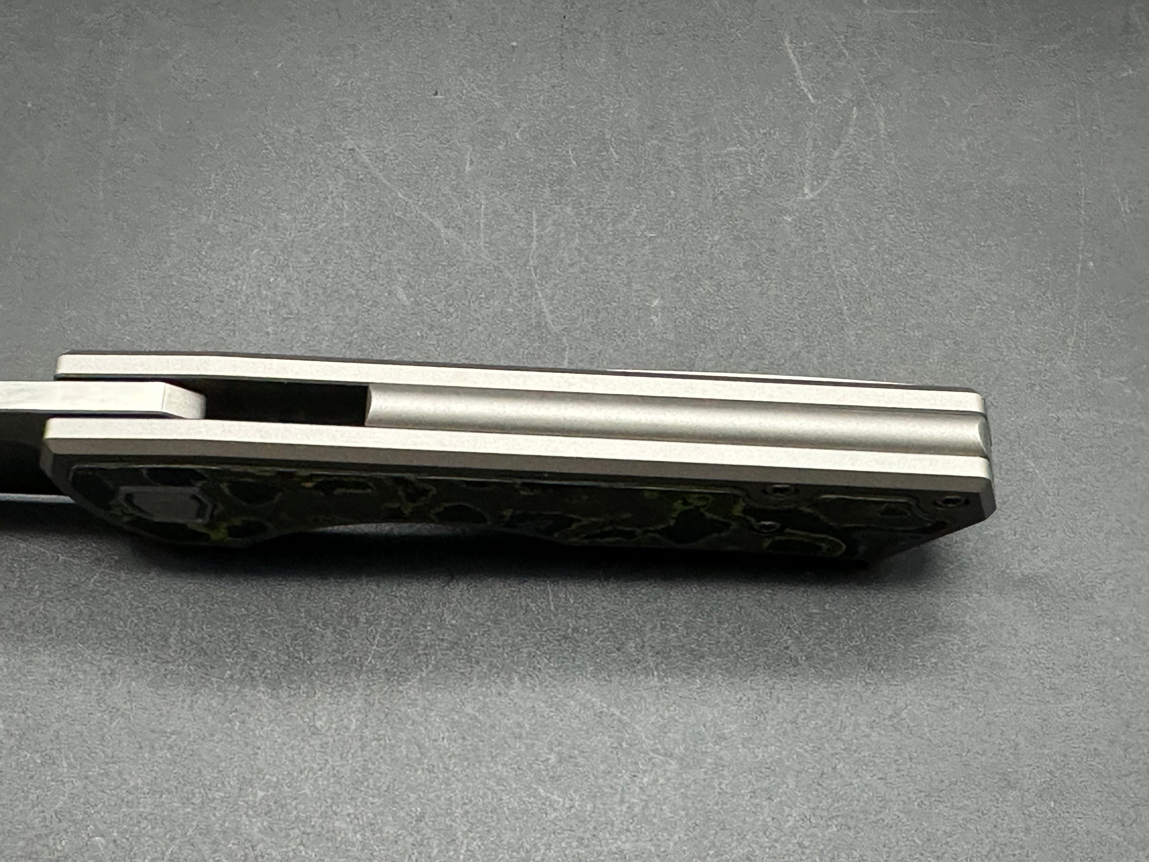 Brian Brown Yeager M V3 Titanium Folding Knife - Non-Flipper, Gecko Camo Carbon Inlays, Satin Blade (AE Exclusive) - EDC, Outdoor, Tactical, Survival, Camping, Hunting Gear