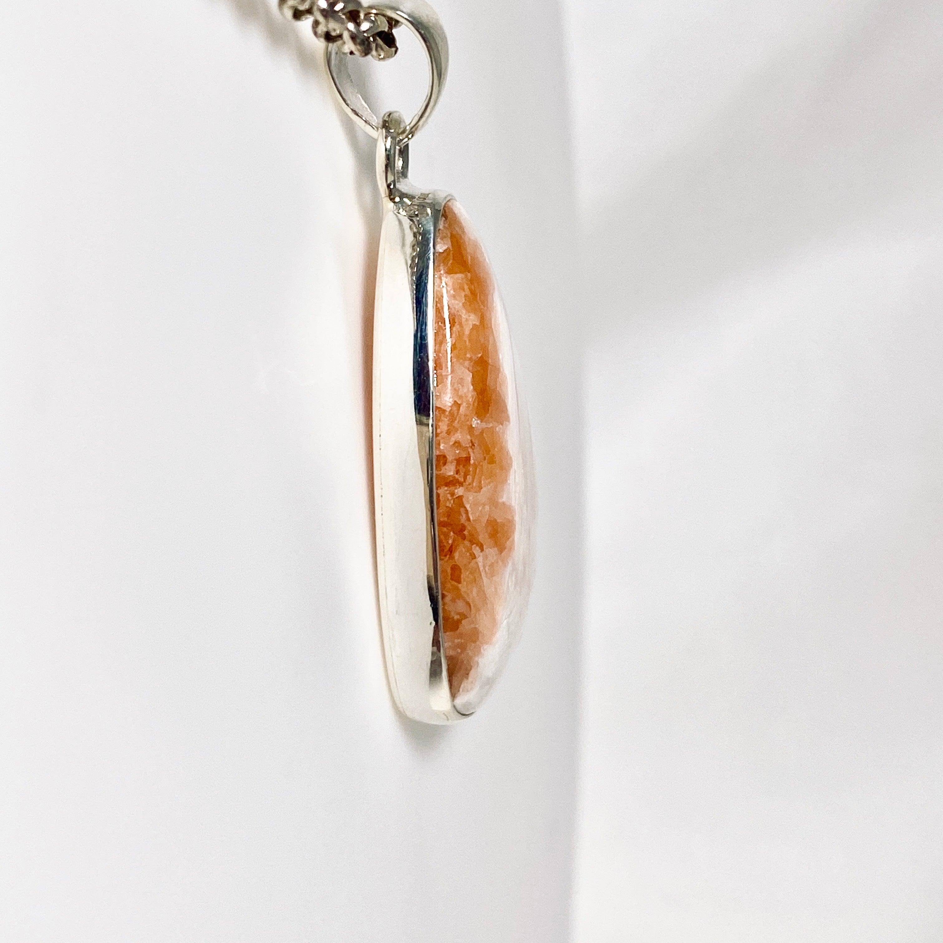 Scolecite Teardrop Pendant Necklace KPGJ3811 - Natural Crystal Healing Jewelry for Meditation & Energy Balancing