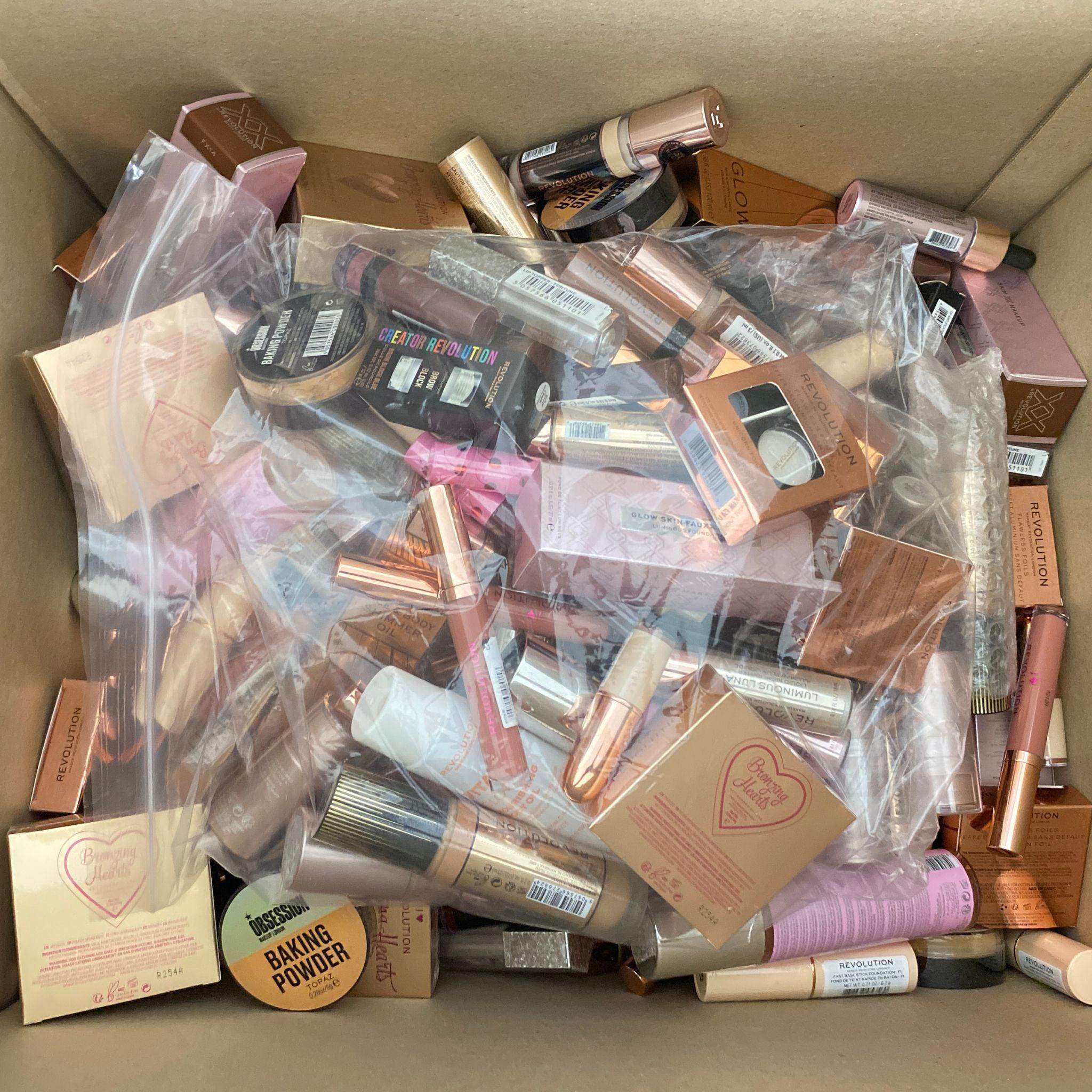 Revolution Cosmetics Assorted 250 Pcs Box - Perfect for Makeup Artists, Beauty Enthusiasts & Professional Makeup Kits