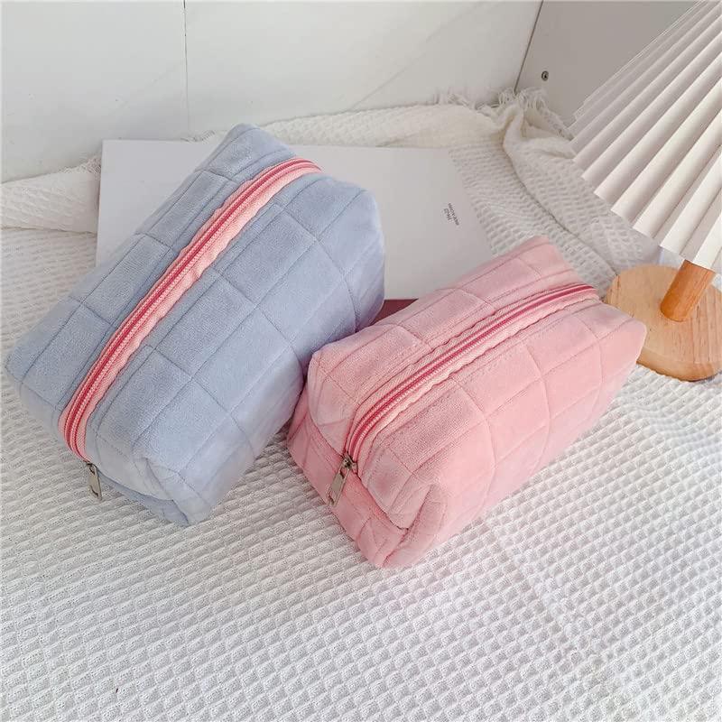 Cute Plush Checkered Makeup Bag for Women - Large Zipper Cosmetic Travel Organizer, Portable Toiletry Bag with Multi-Functional Storage for Brushes & Essentials | Perfect for Travel, Gym & Daily Use