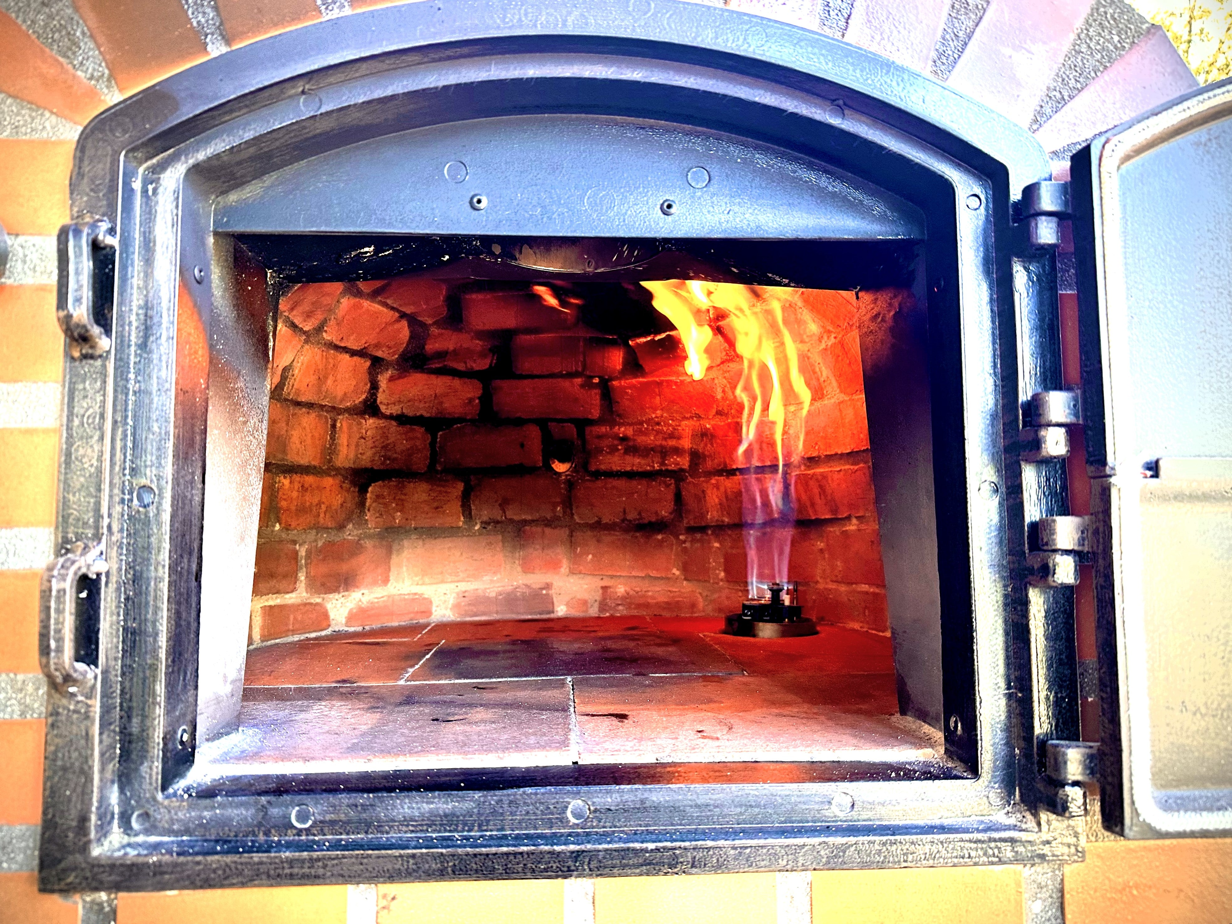 Premium Buena Ventura Pretto Hybrid Pizza Oven - Best Seller for Outdoor Cooking, Backyard Parties & Restaurant-Quality Pizzas at Home