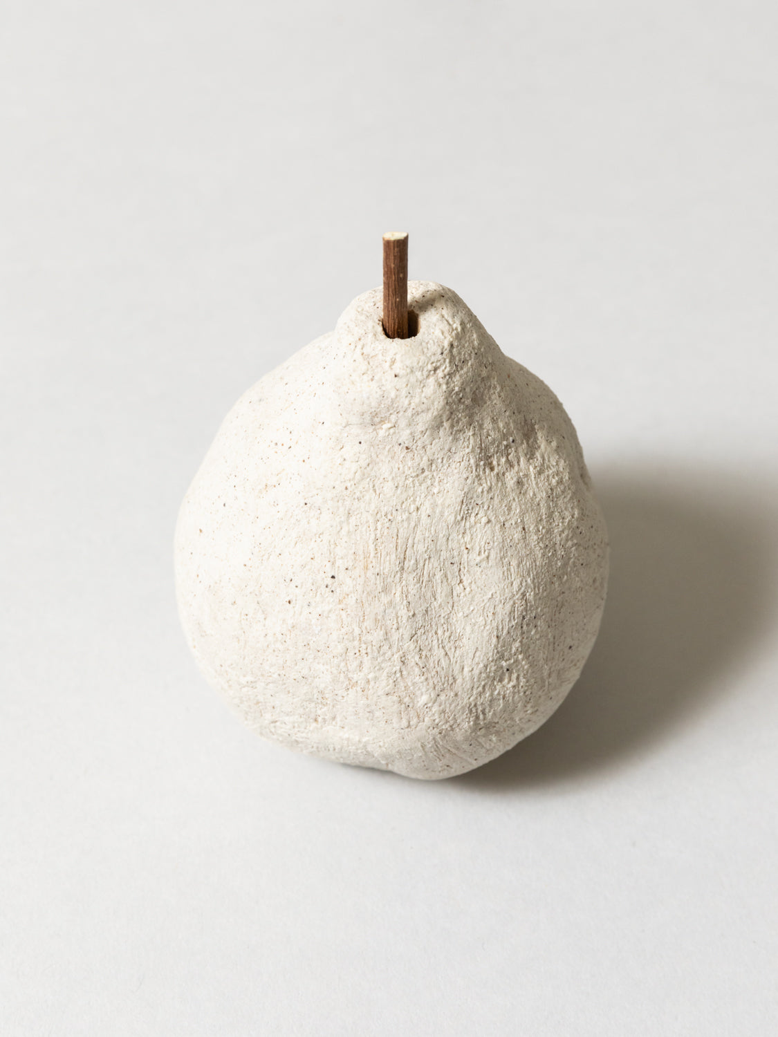 Handmade Ceramic Pear Decoration - Elegant Home Decor for Dining Table, Kitchen, or Office Desk | Perfect Gift for Housewarming, Wedding, or Birthday
