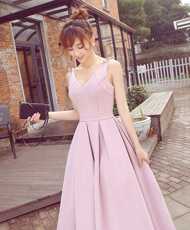 Elegant Pink V-Neck Short Prom Dress for Women - Perfect for Evening Parties, Homecoming, and Special Occasions