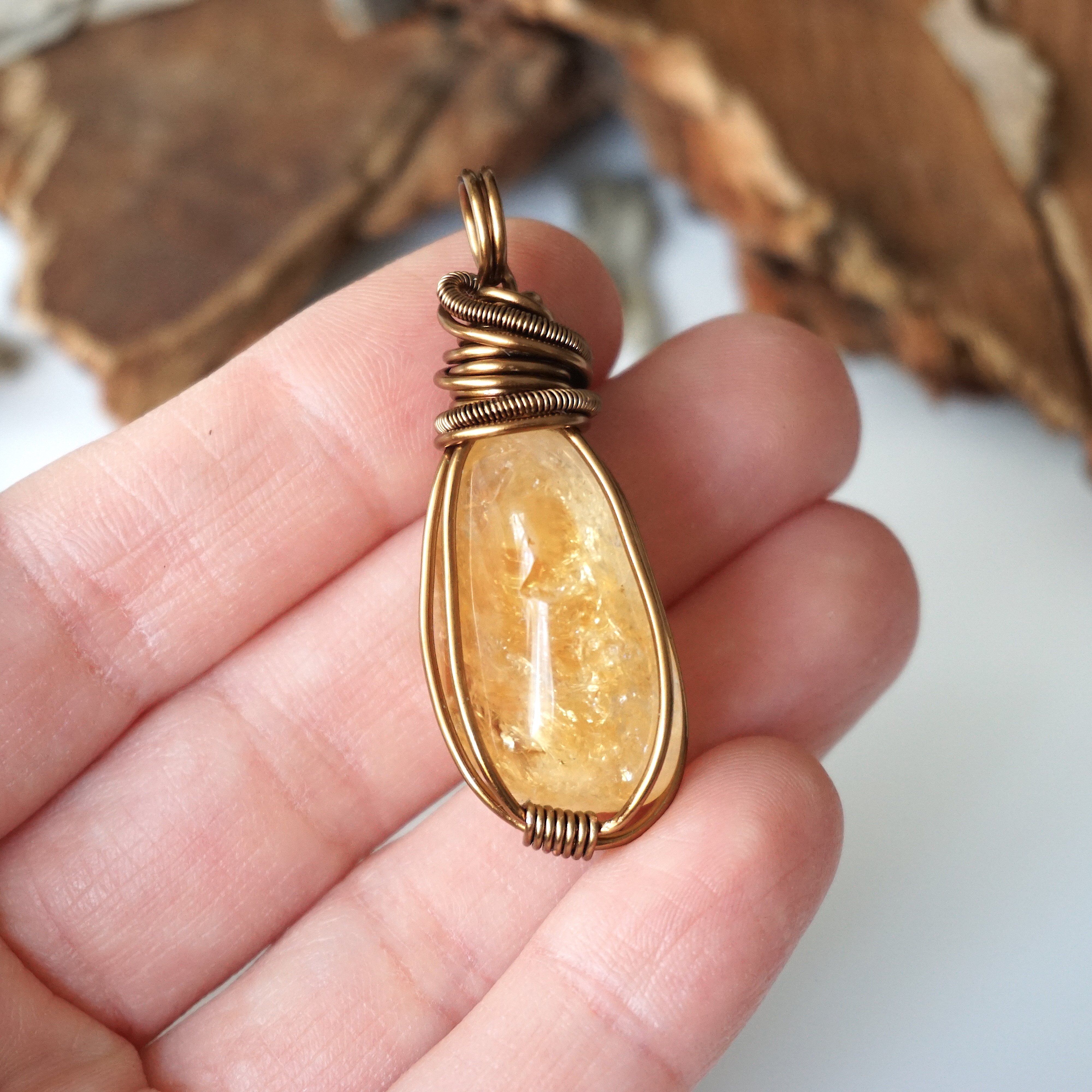 Natural Citrine Gemstone Pendant Necklace in Antique Bronze - Elegant Jewelry for Women, Perfect for Everyday Wear & Special Occasions
