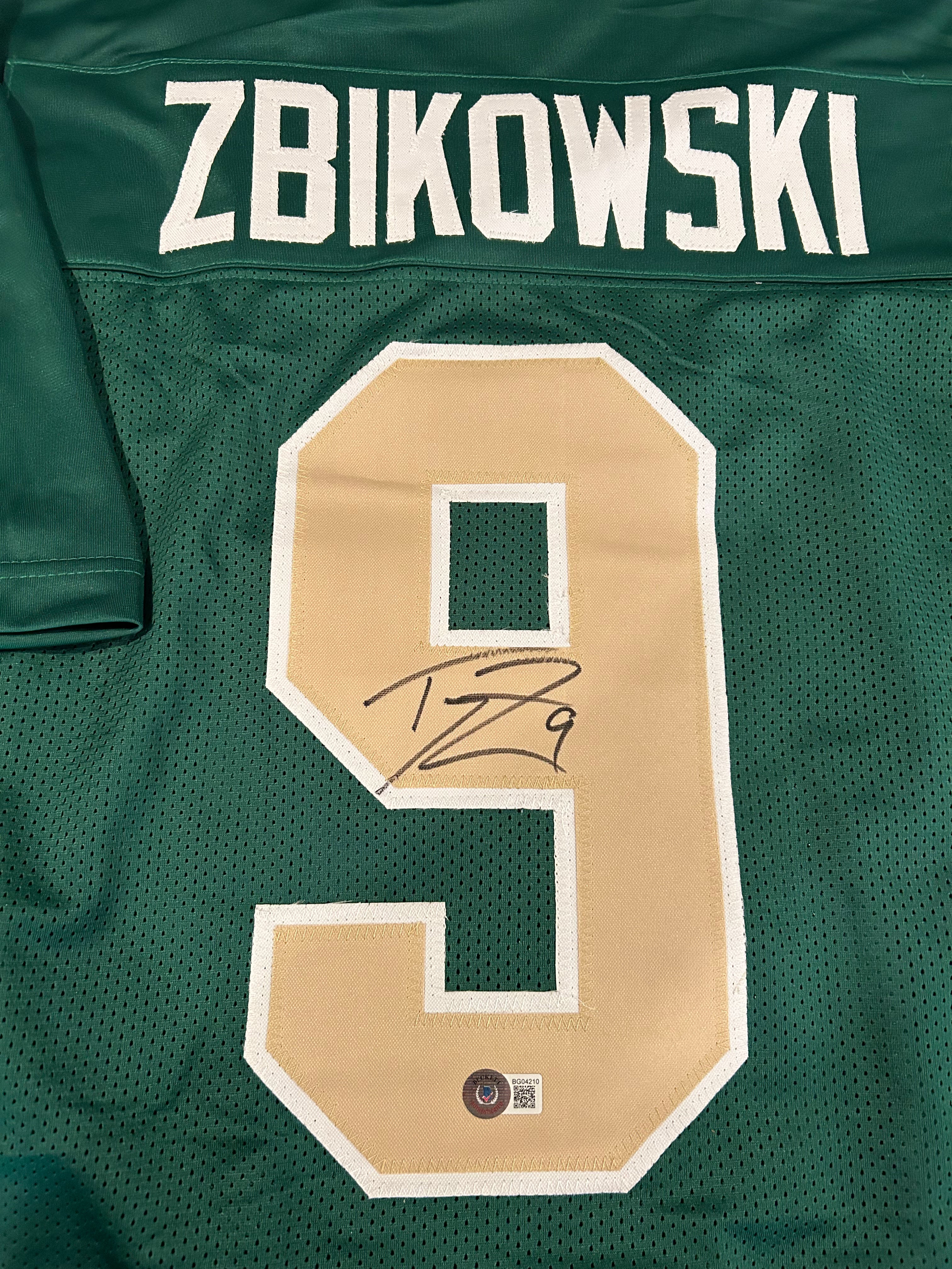 Tommy Zbikowski Autographed Notre Dame Fighting Irish Green Football Jersey - Authentic Signed Collectible for Sports Memorabilia Fans (Perfect for Man Cave Decor, Game Day Display, and Irish Football Enthusiasts)