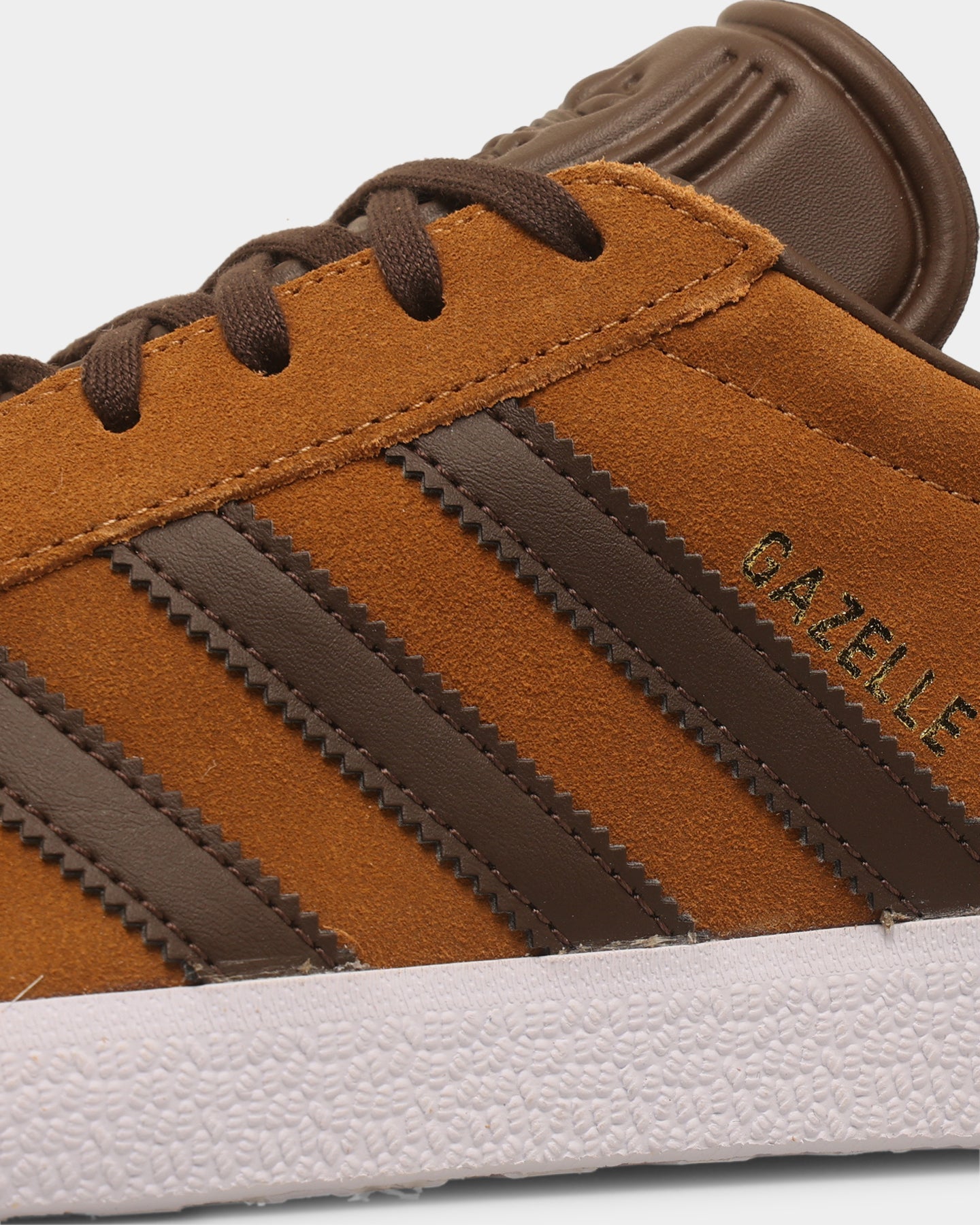 Adidas Gazelle Sneakers - Brown & White Retro Running Shoes for Men & Women | Comfortable Casual & Athletic Wear for Gym, Workout, and Everyday Street Style