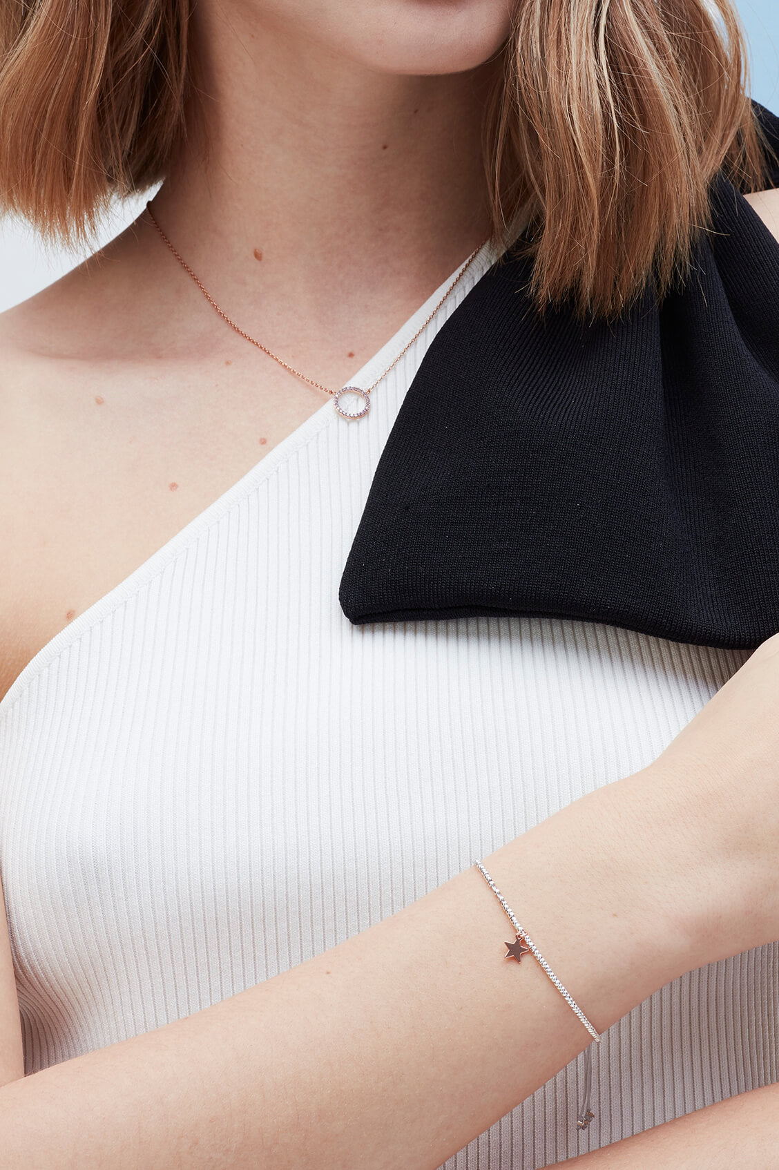 Louise Star Bracelet for Women - Elegant Adjustable Charm Bracelet with Shining Stars - Perfect for Gifts, Parties, and Everyday Wear