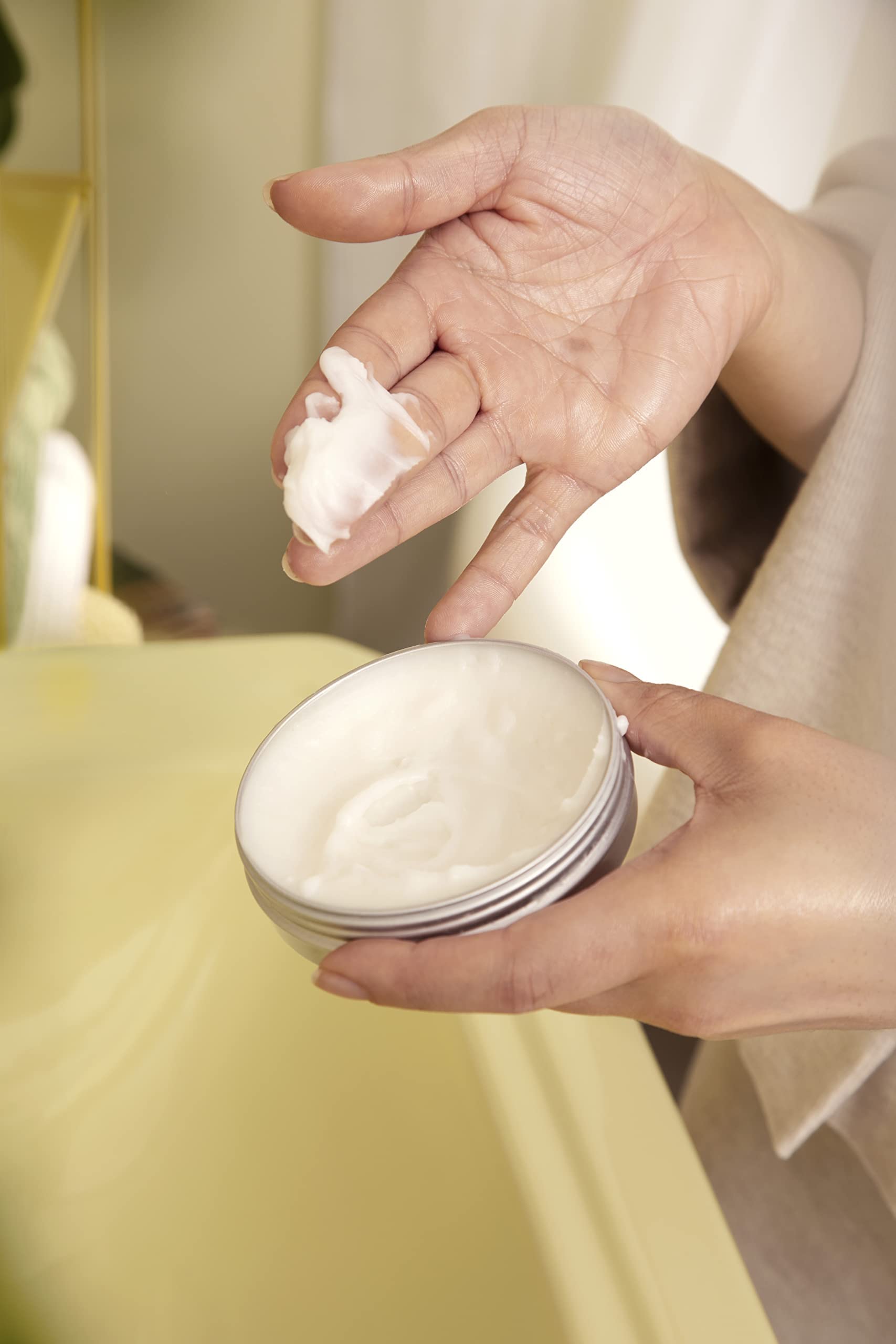 The Body Shop Camomile Sumptuous Cleansing Butter - 2.7 Oz / 80ml - Gentle Makeup Remover & Deep Cleanser for Sensitive Skin - Perfect for Nighttime Skincare Routine & Travel Essentials