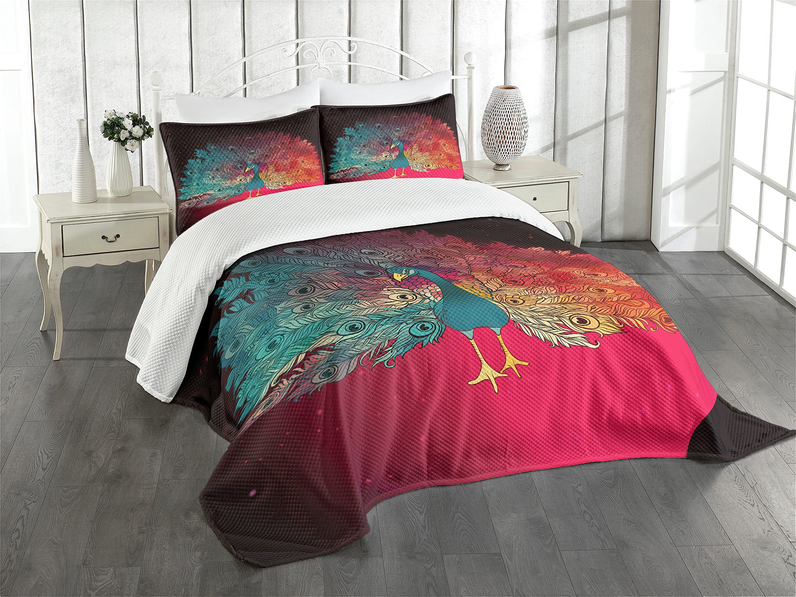 Ambesonne Peacock King Size 3-Piece Bedspread Set with 2 Pillow Shams | Ombre Feather Design, Animal Print Quilted Coverlet in Magenta Teal | Luxury Bedding for Master Bedroom, Guest Room Decor
